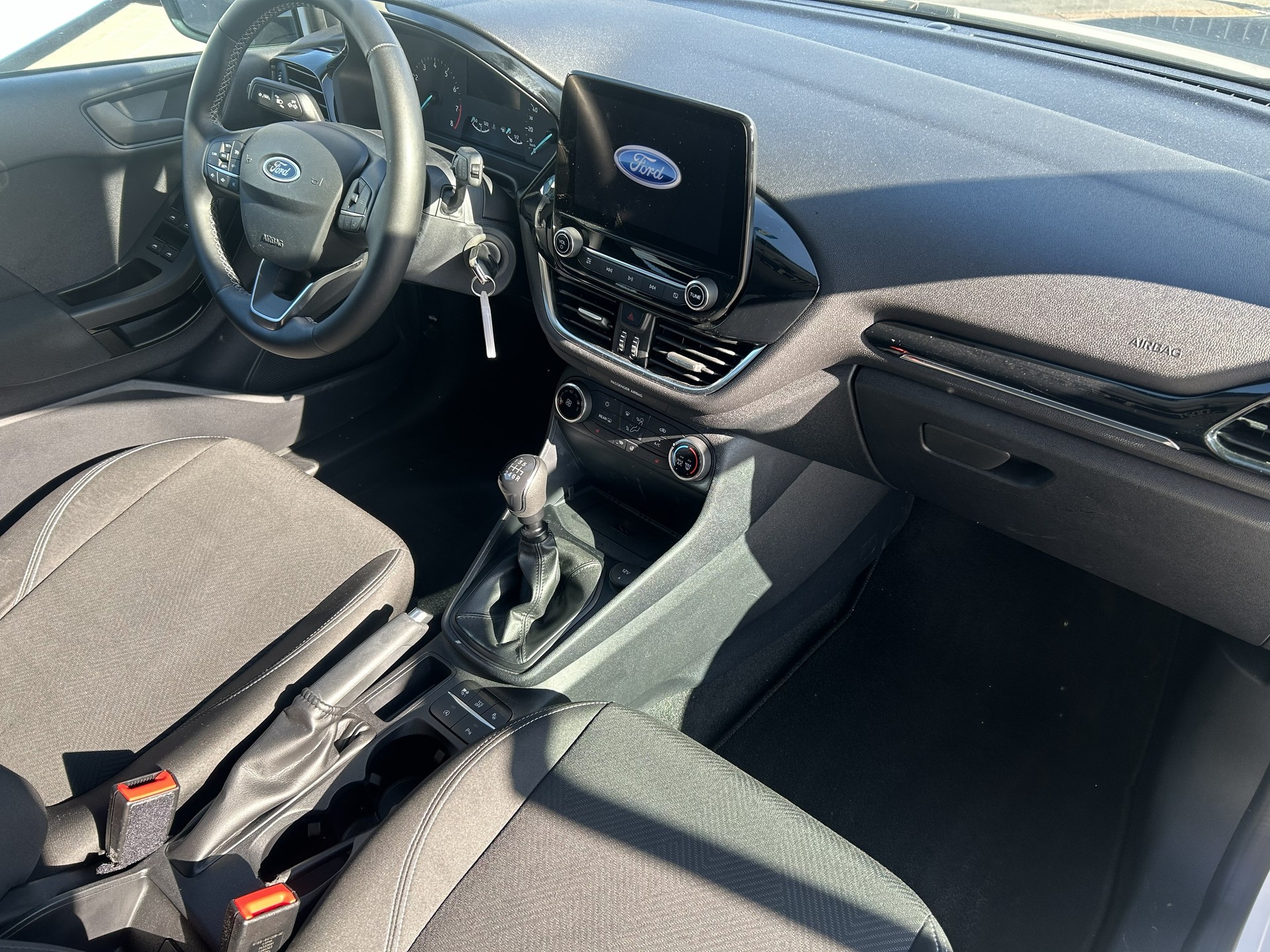 FORD Fiesta 1.0 SCTi Cool & Connect-image-4