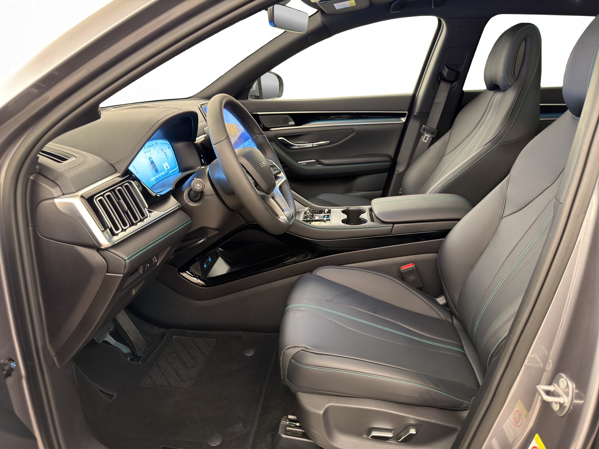 BYD Seal U DM-i Design AWD-image-6