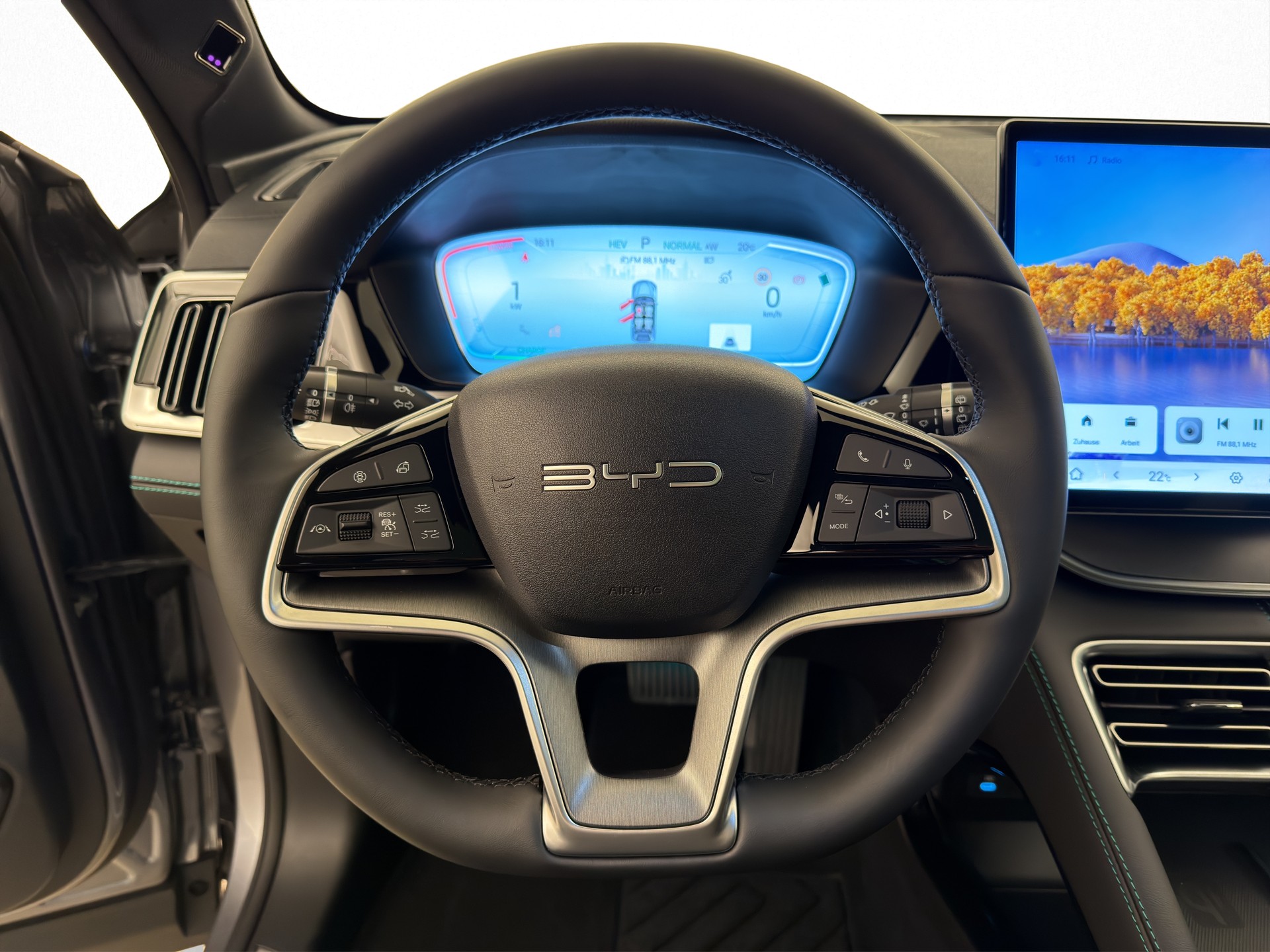 BYD Seal U DM-i Design AWD-image-7