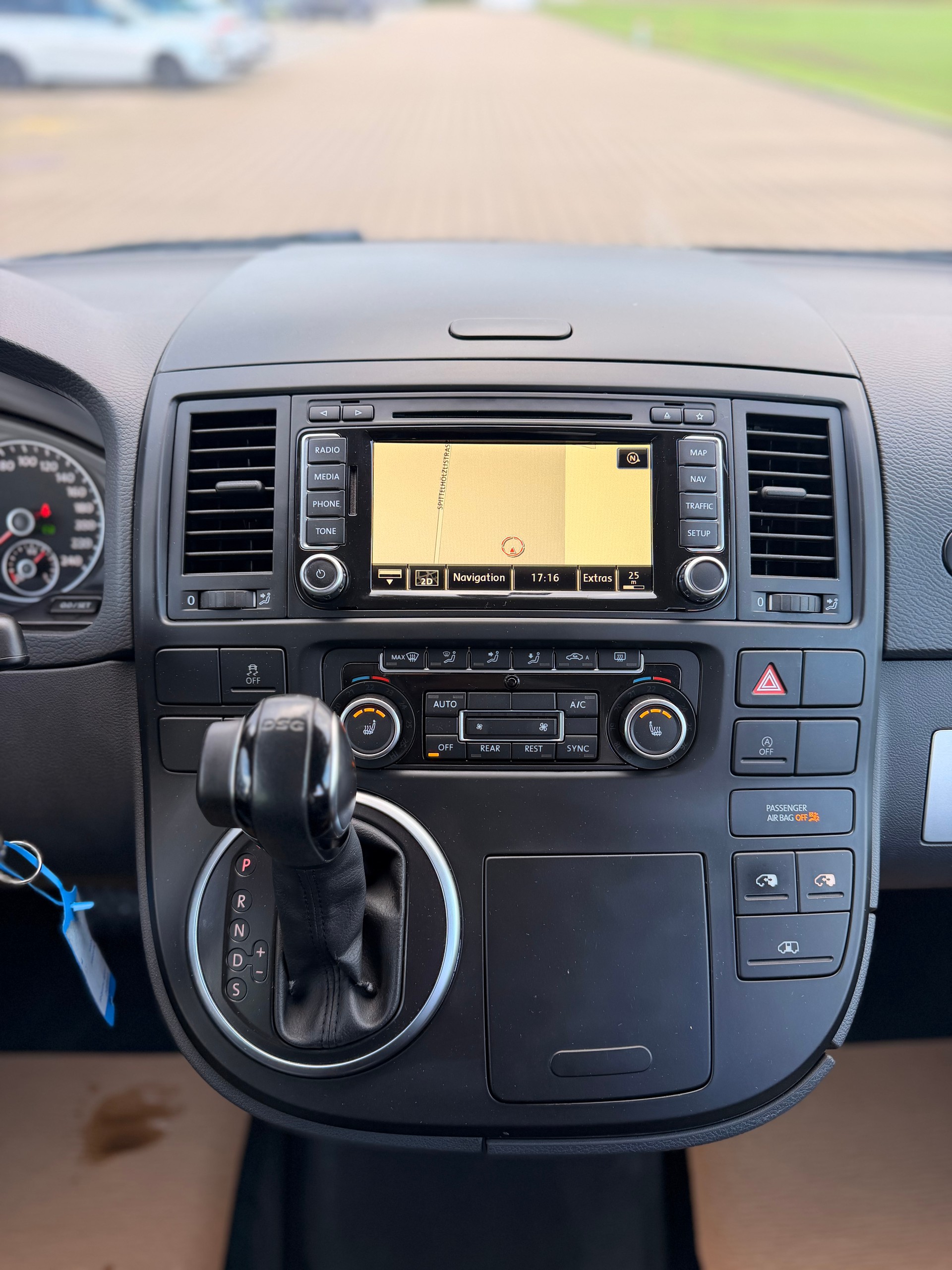 VW T5 Multivan 2.0 Bi-TDI CR Highline 4Motion DSG-image-21