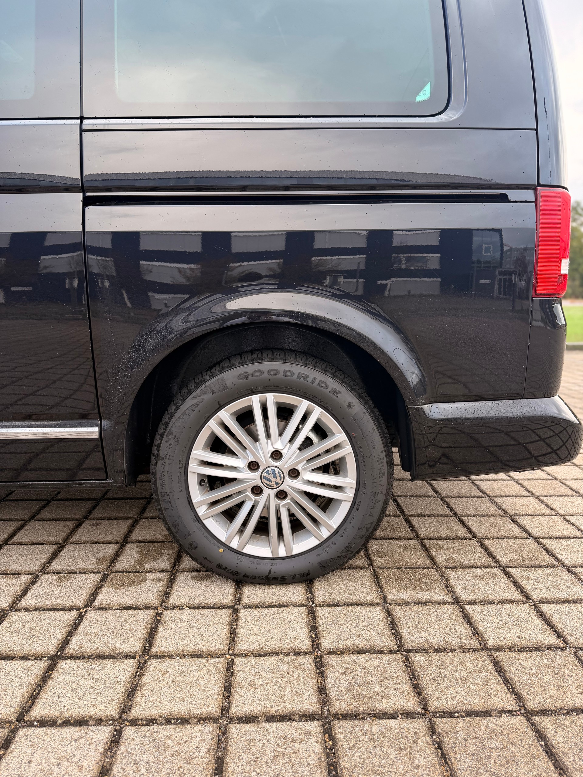 VW T5 Multivan 2.0 Bi-TDI CR Highline 4Motion DSG-image-13