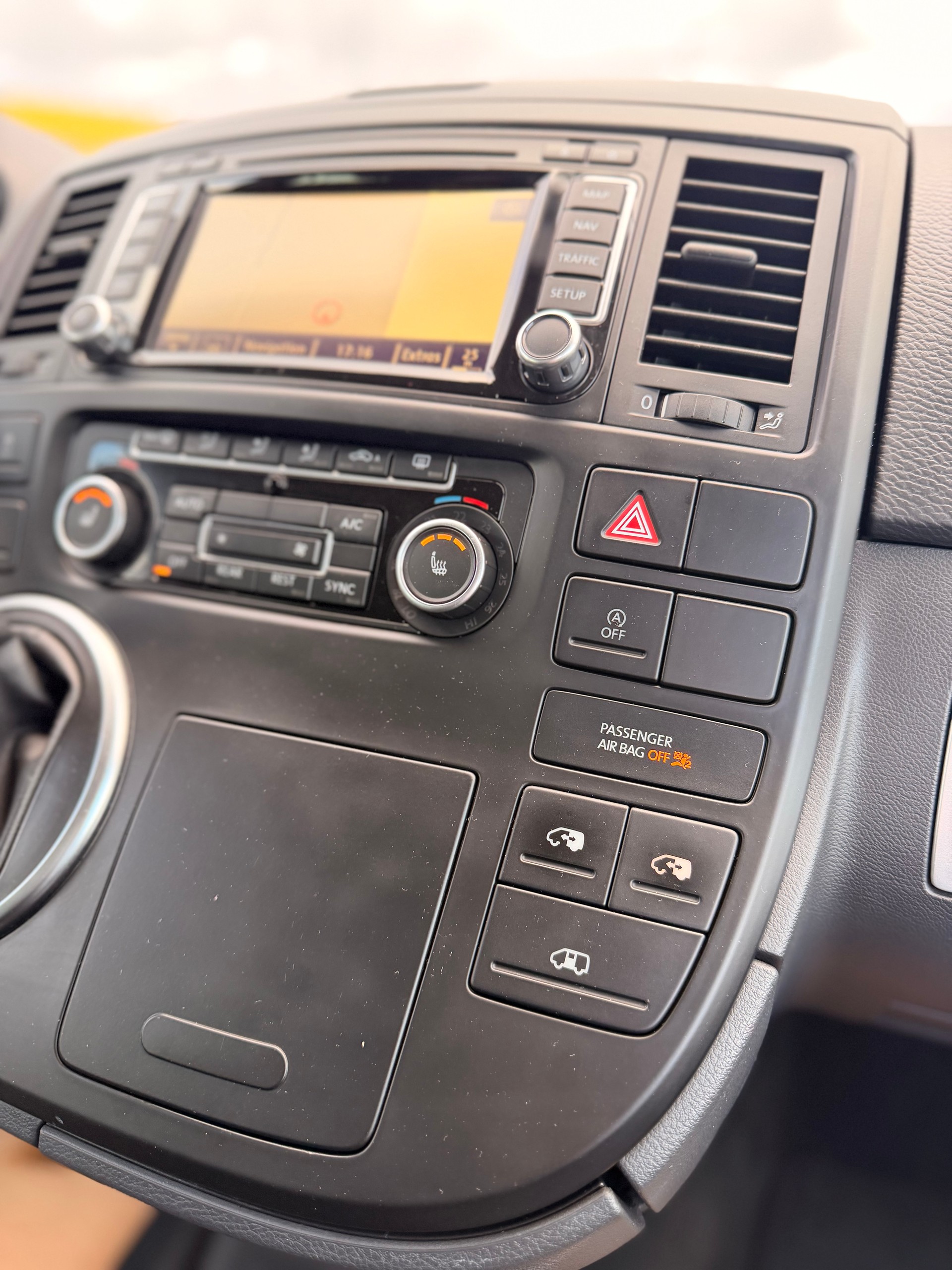 VW T5 Multivan 2.0 Bi-TDI CR Highline 4Motion DSG-image-22