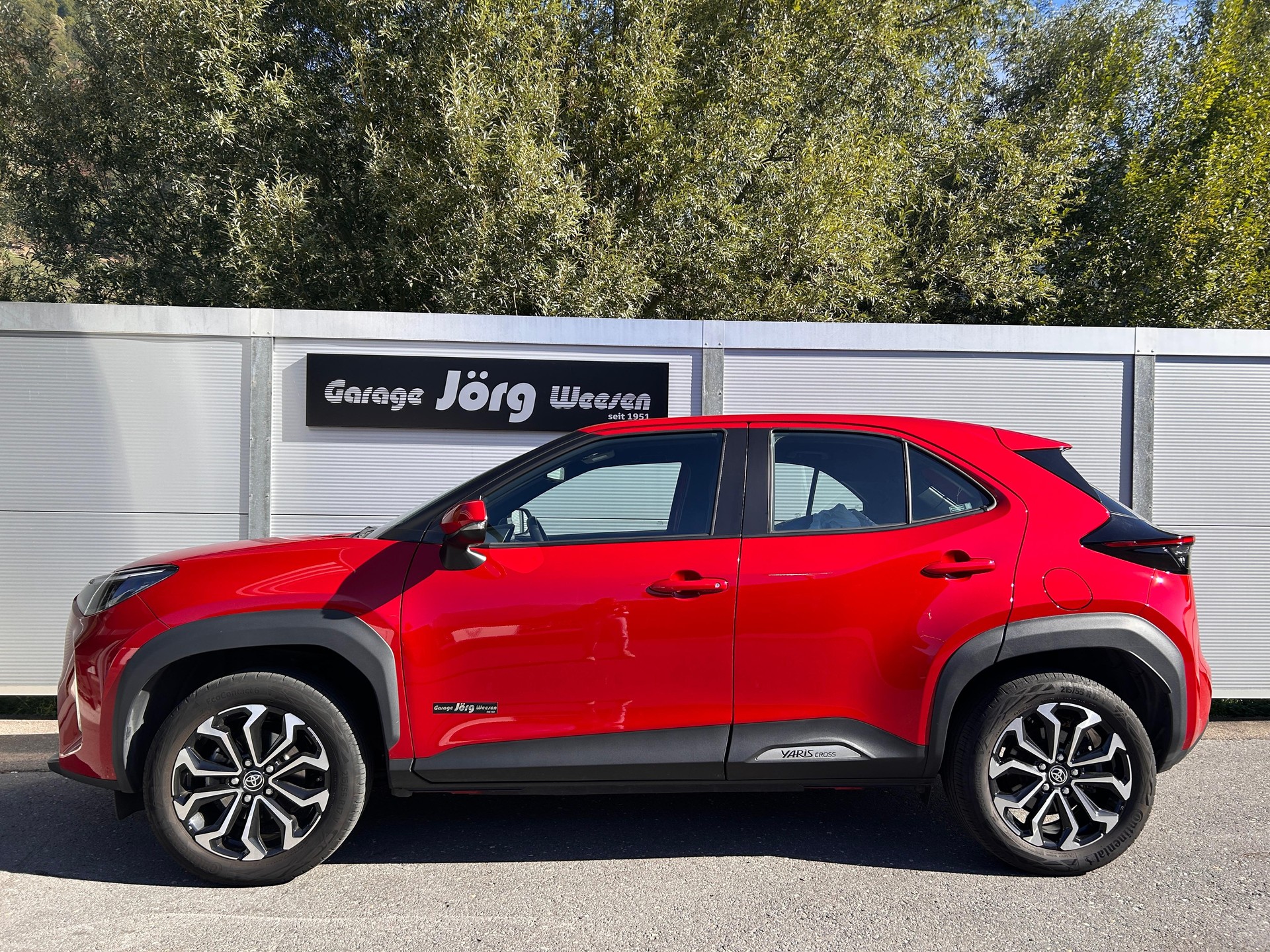TOYOTA Yaris Cross 1.5 VVT-i HSD Trend AWD-i-image-2