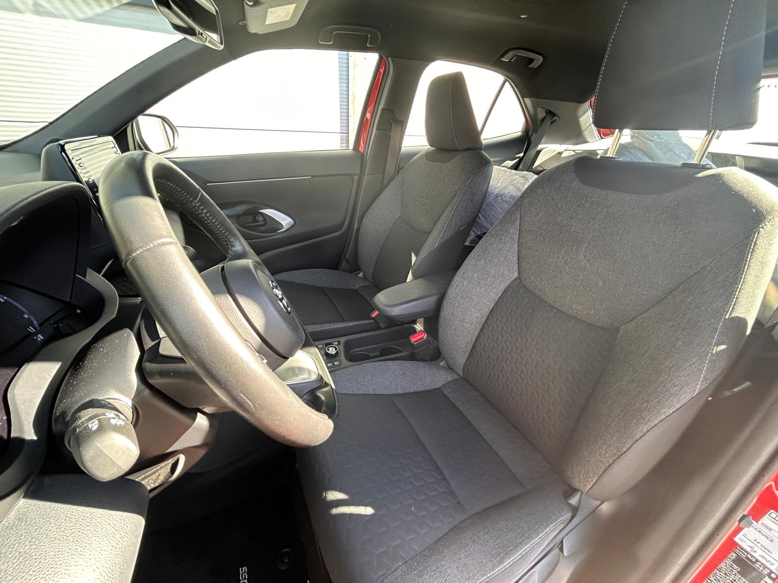 TOYOTA Yaris Cross 1.5 VVT-i HSD Trend AWD-i-image-6