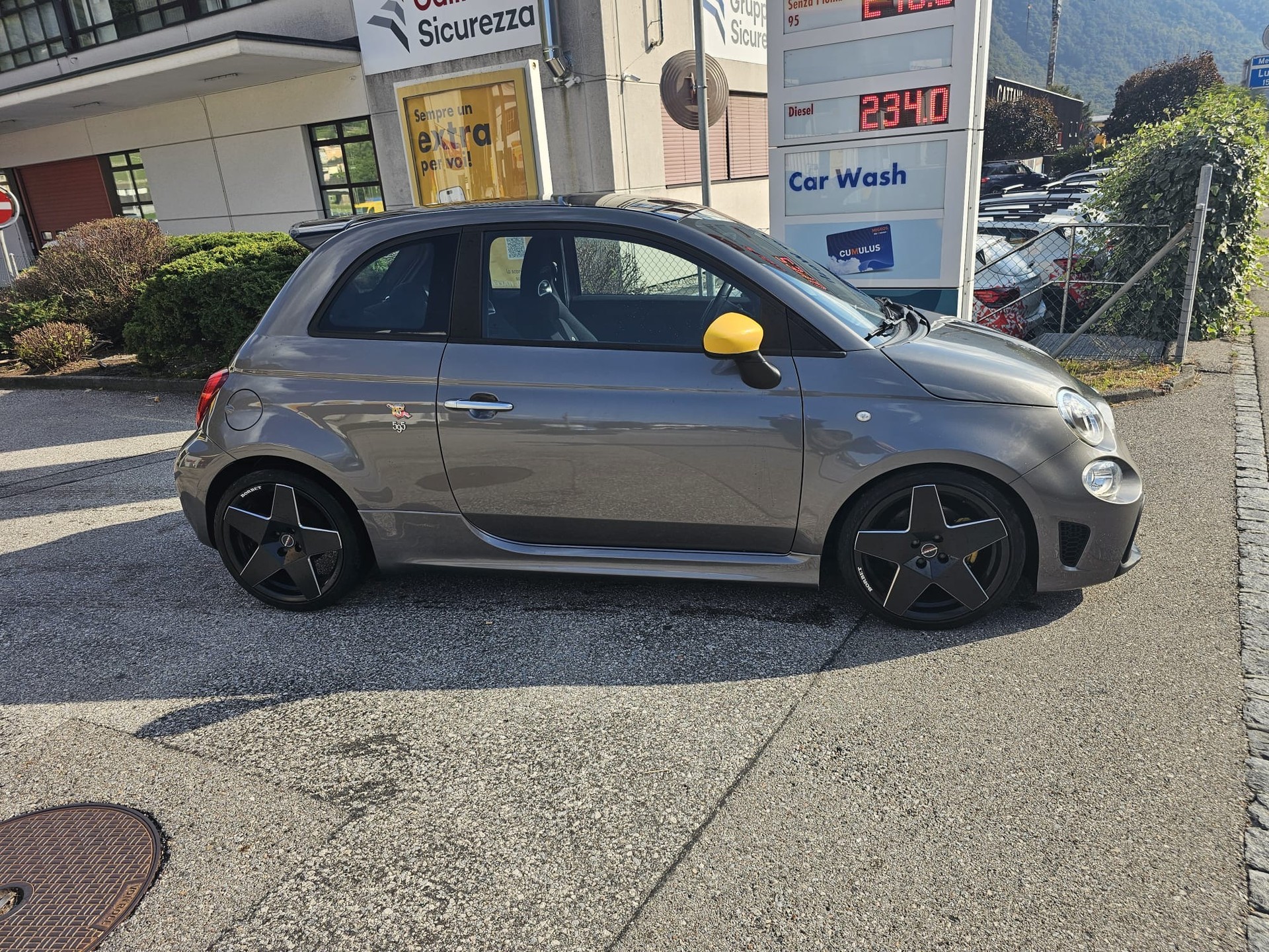 FIAT 595 1.4 16V Turbo Abarth Pista-image-1