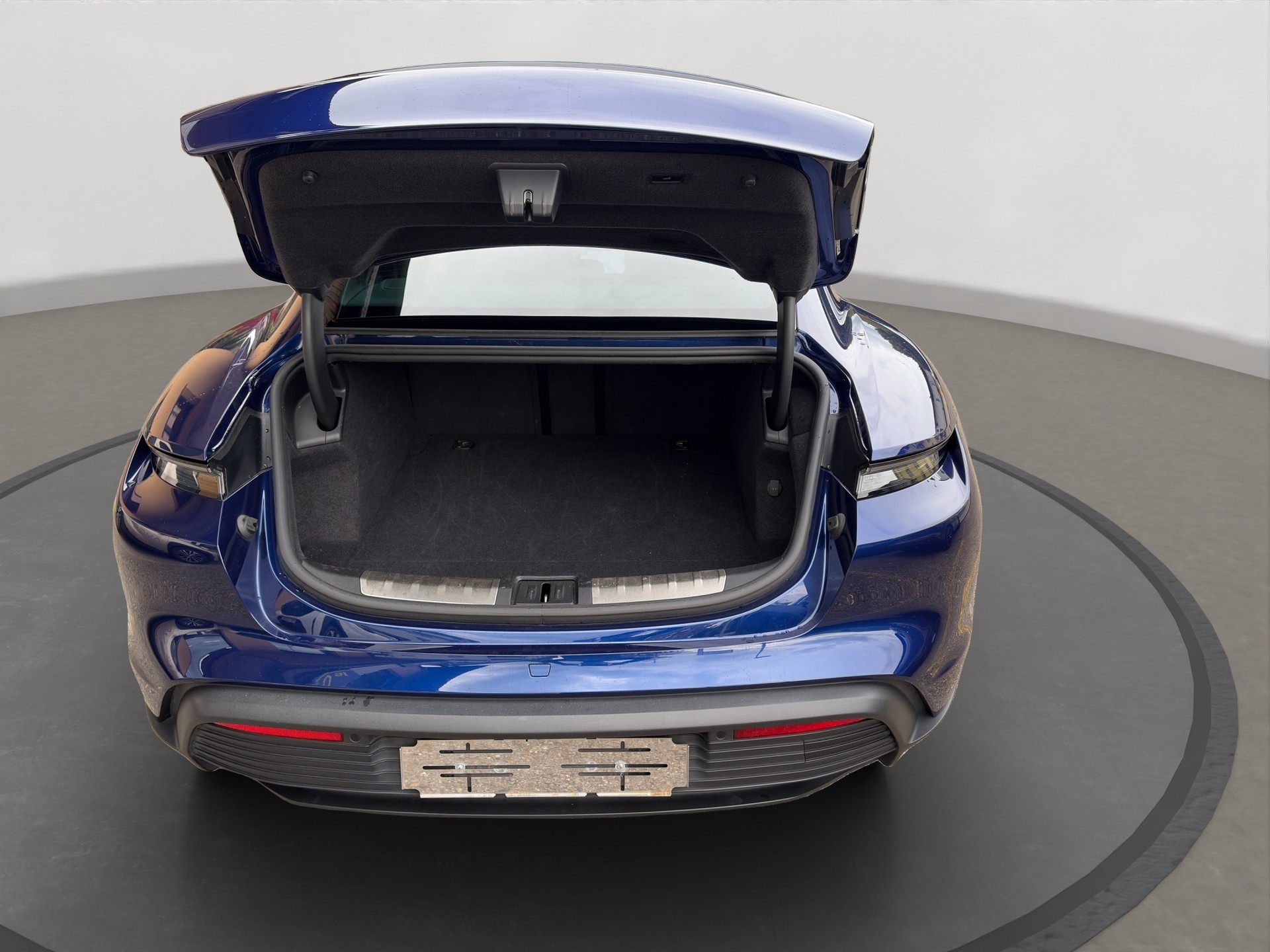 PORSCHE Taycan 4S-image-5