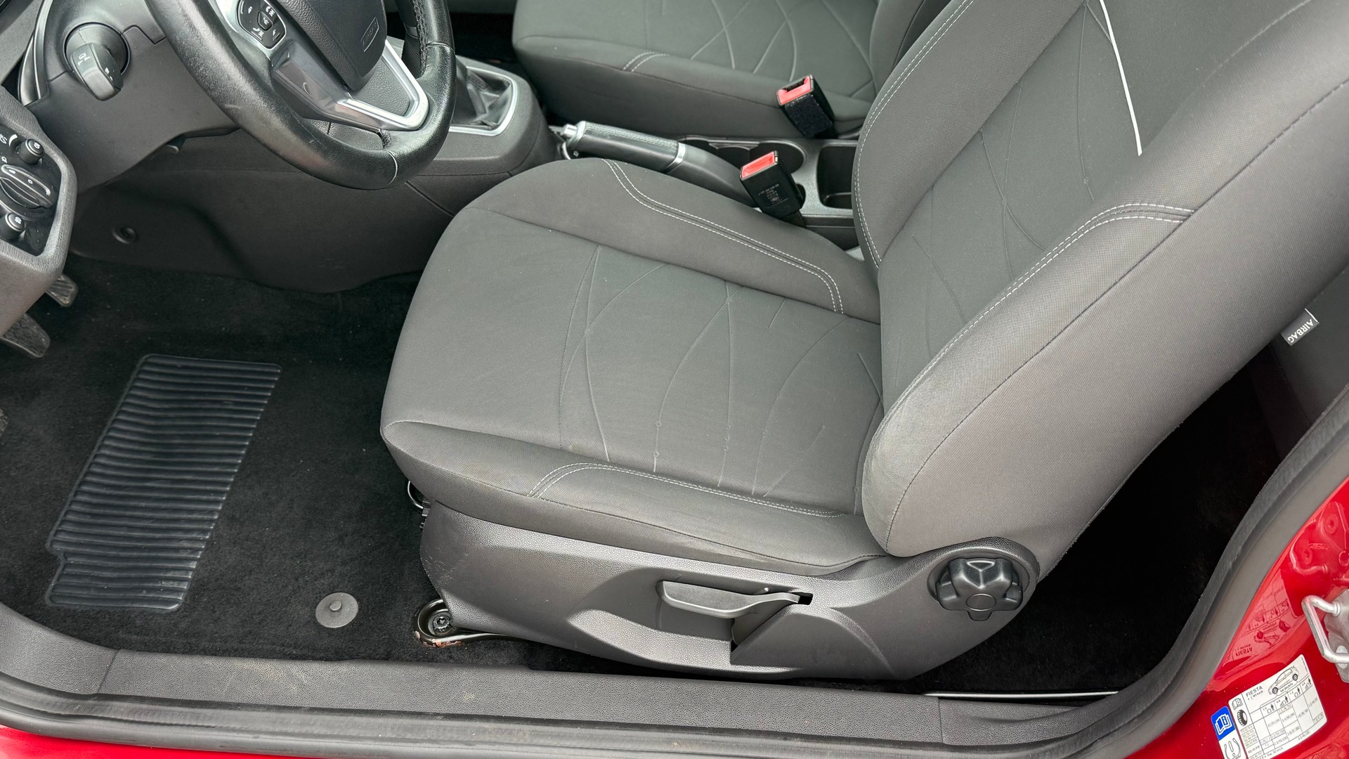 FORD Fiesta 1.0 Trend-image-2