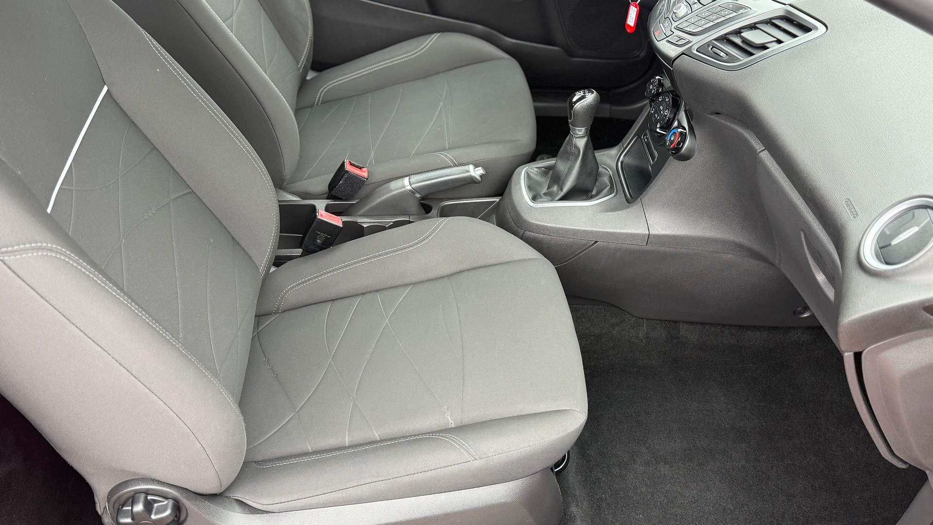 FORD Fiesta 1.0 Trend-image-6