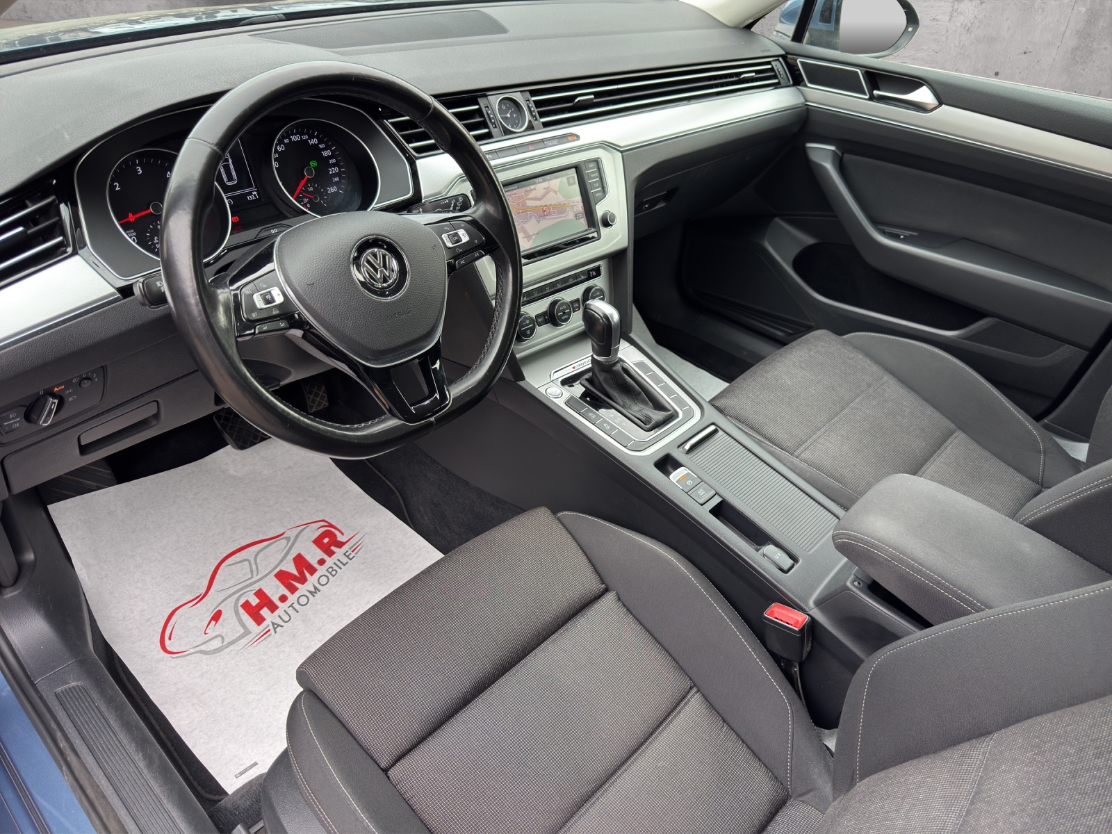 VW Passat Variant 2.0 TDI BMT Comfortline DSG 4Motion-image-8