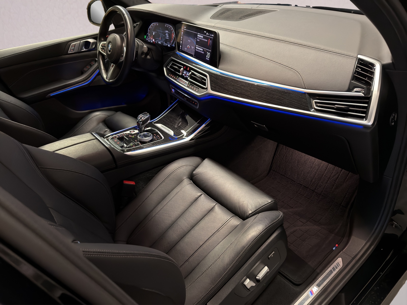 BMW X7 xDrive 48V 40d Steptronic-image-15