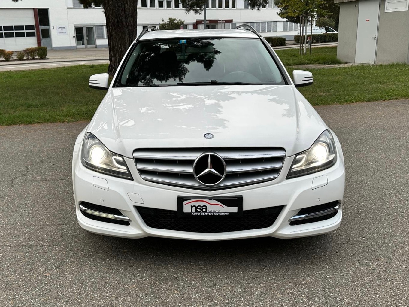 Car photo