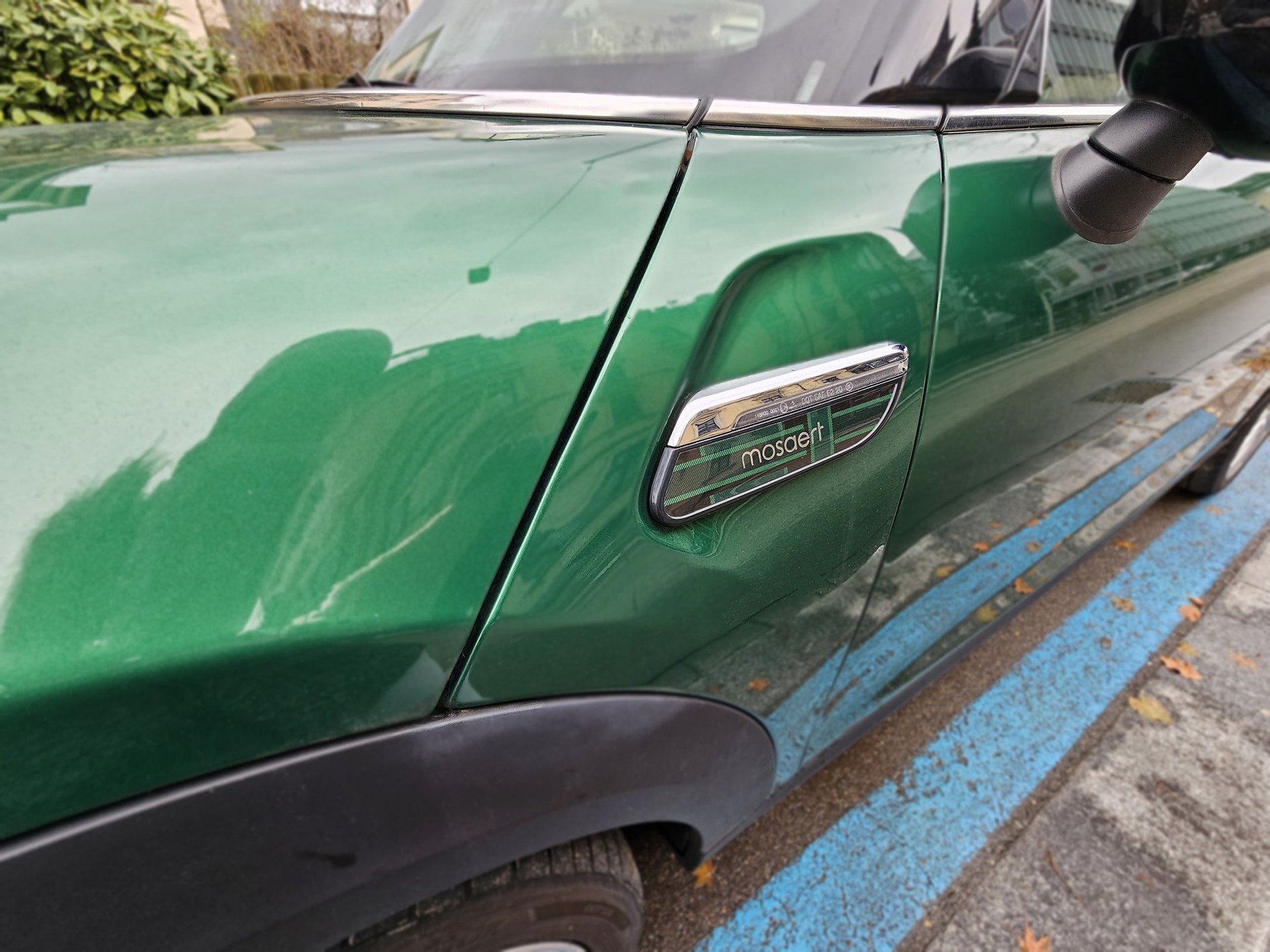 MINI Cooper SE Mosaert Edition-image-9