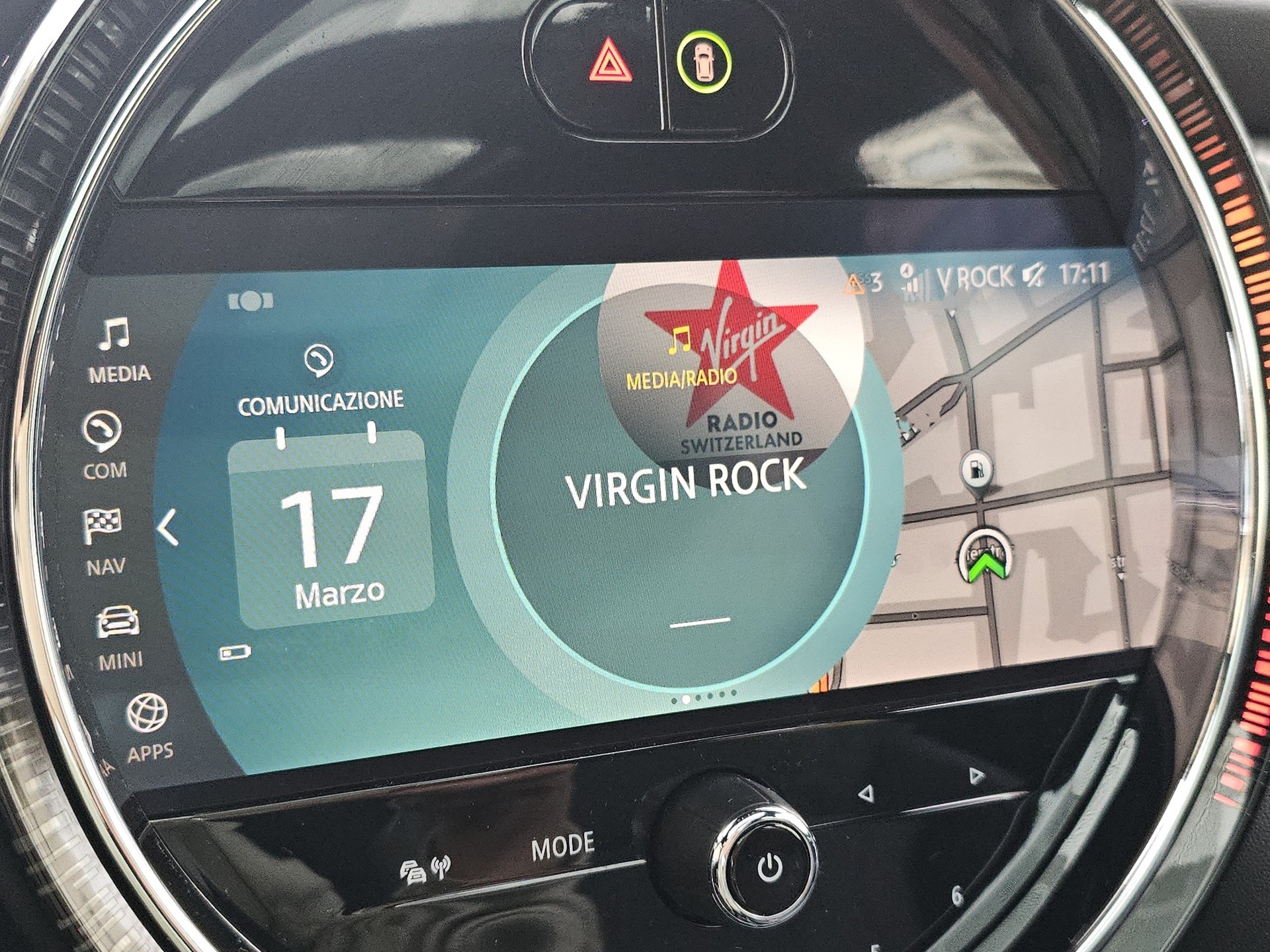 MINI Cooper SE Mosaert Edition-image-11