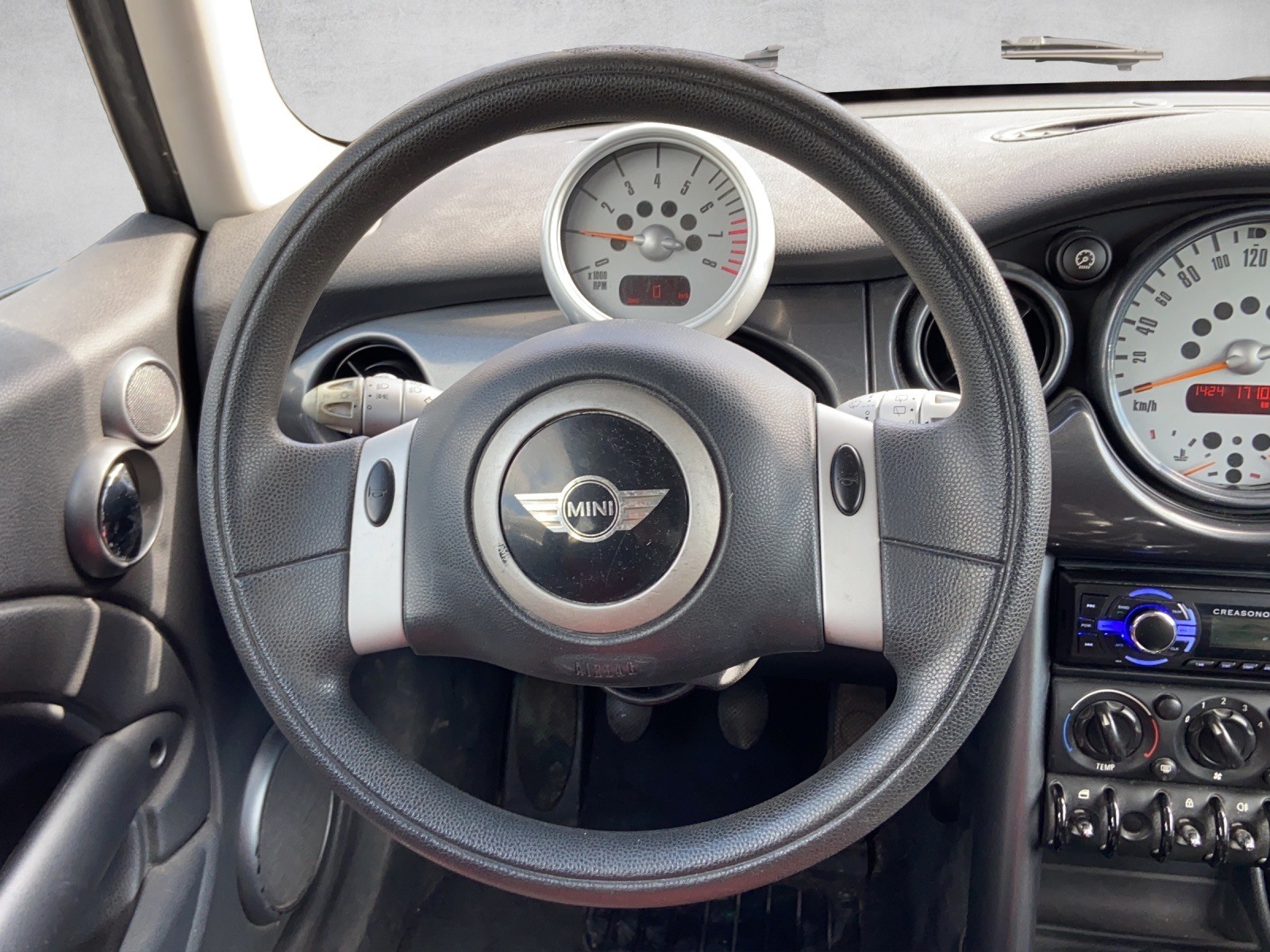 MINI Mini Cooper-image-13