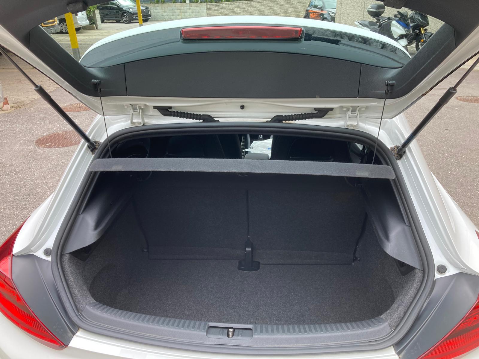 VW Scirocco 1.4 TSI BMT-image-12