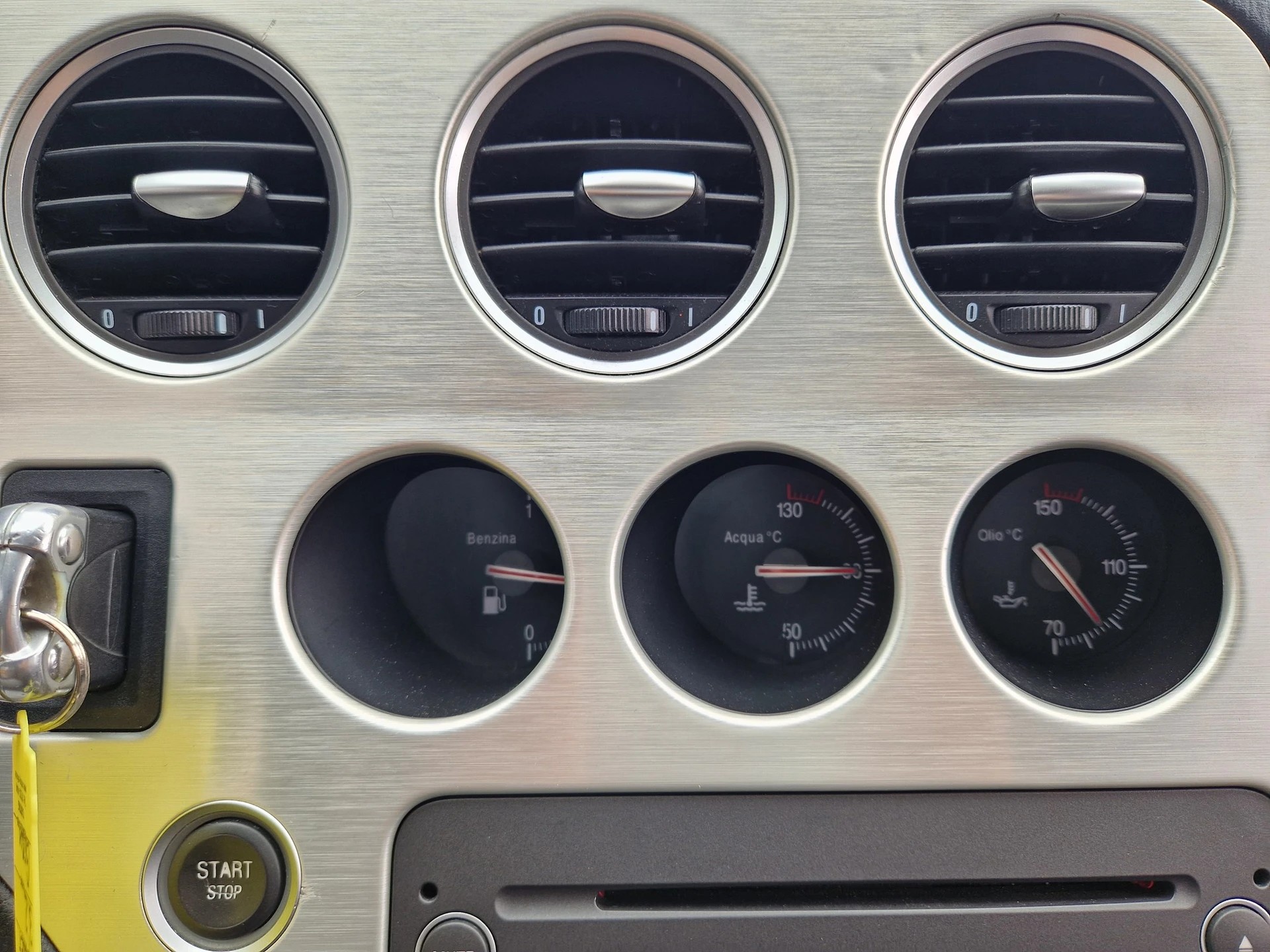 ALFA ROMEO Spider 3.2 JTS Q4-image-17