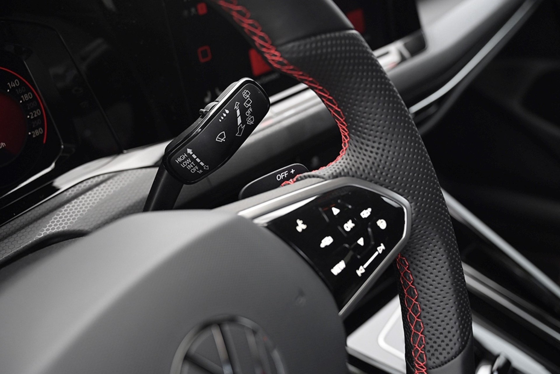 VW Golf 2.0 TSI GTI DSG-image-5