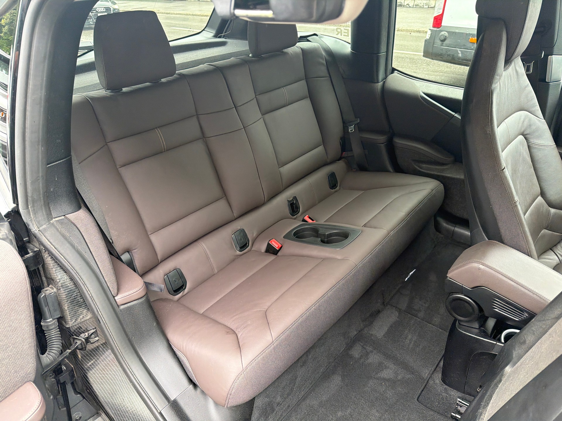 BMW i3s (120Ah)-image-21