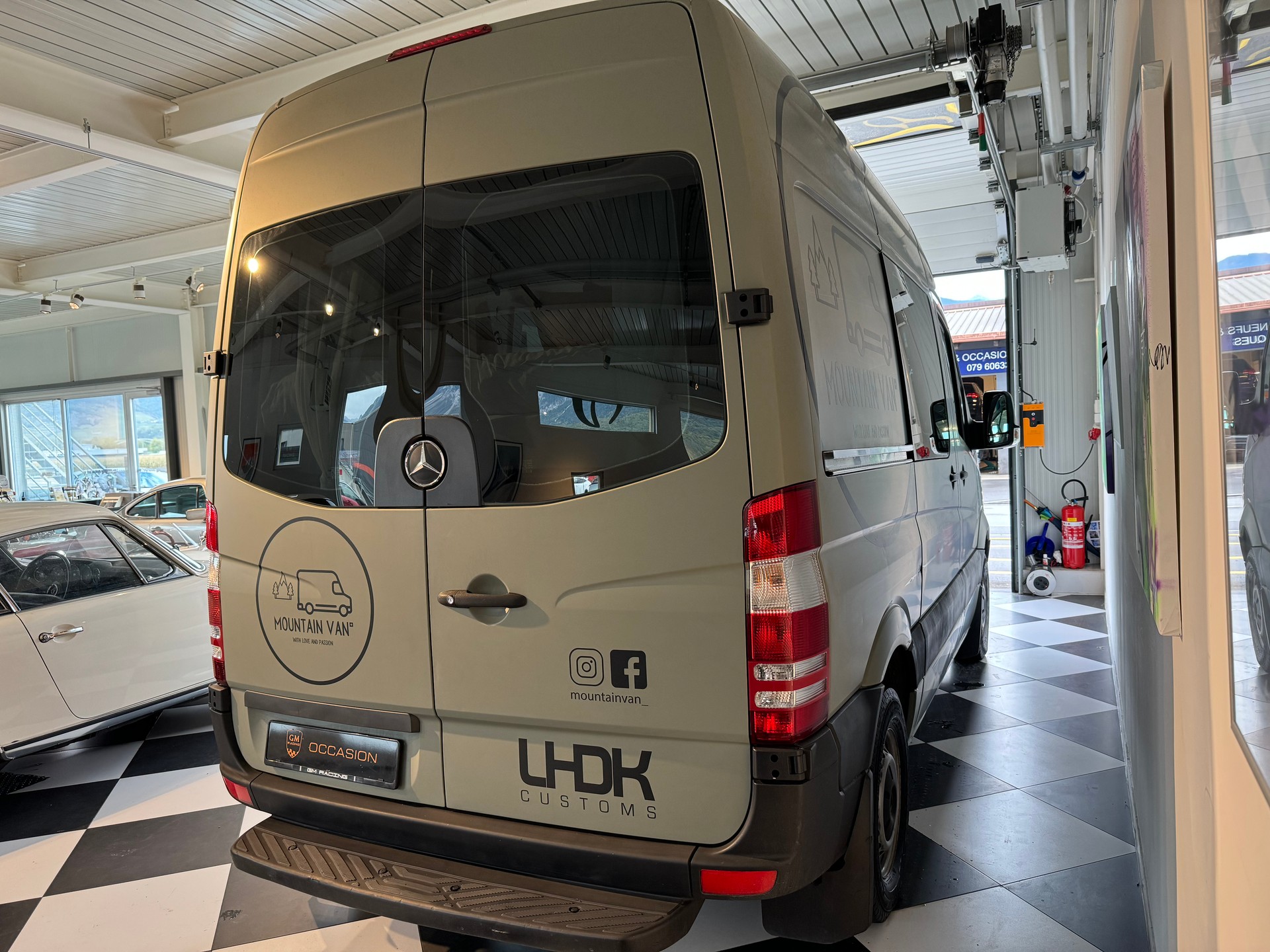 MERCEDES-BENZ Sprinter 211 CDI Kompakt "Aménagé camping"-image-5