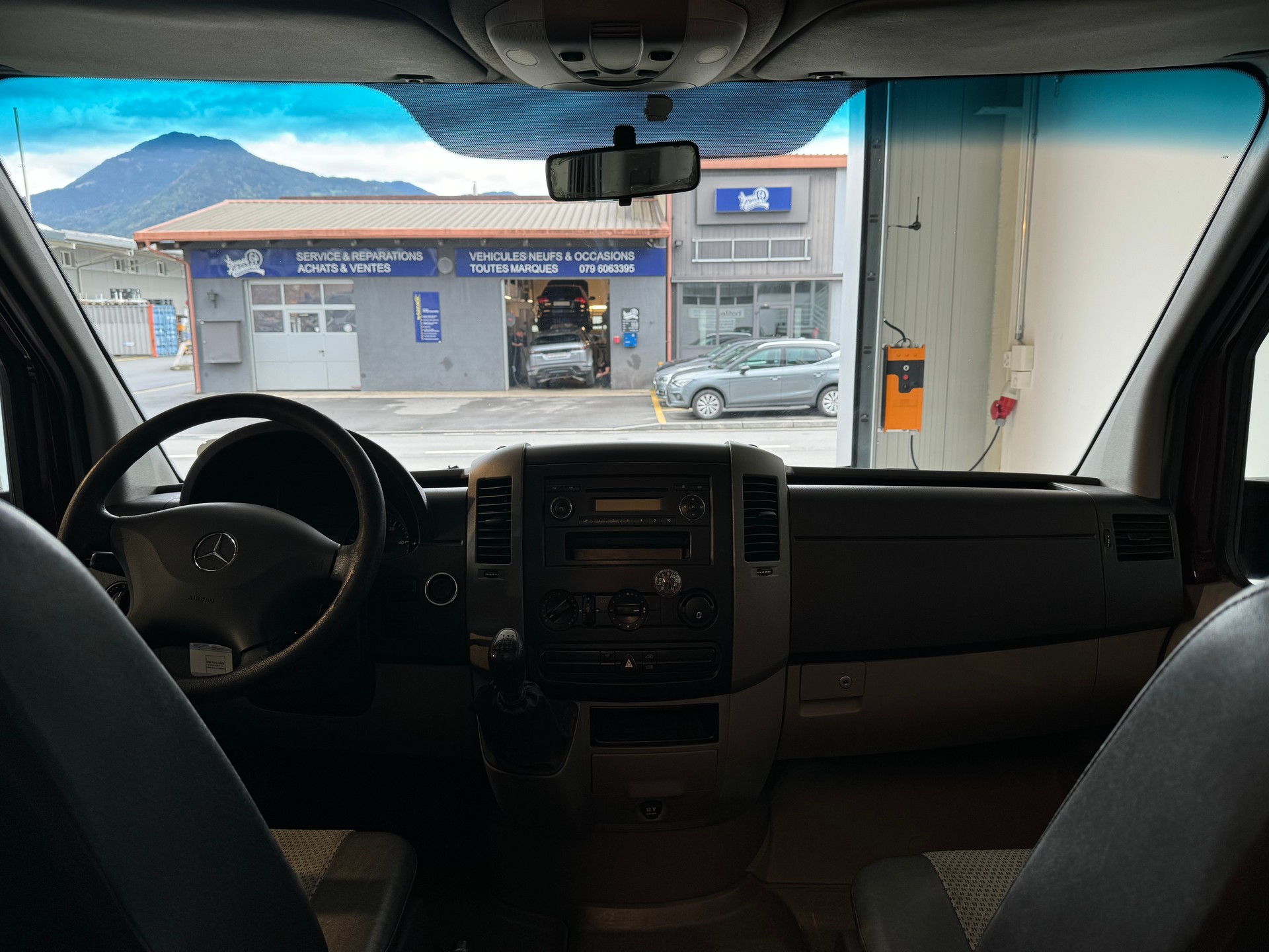 MERCEDES-BENZ Sprinter 211 CDI Kompakt "Aménagé camping"-image-10