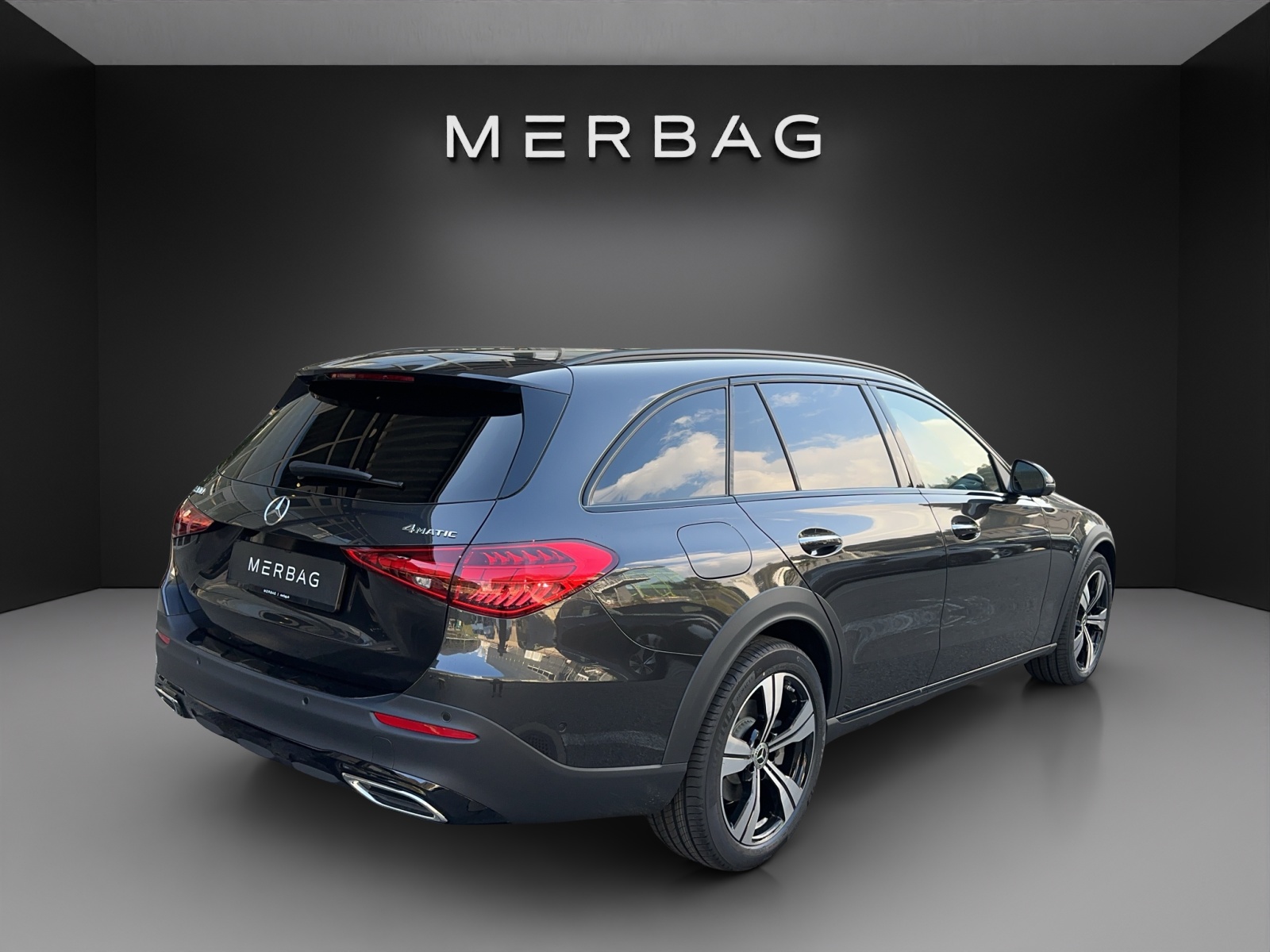 MERCEDES-BENZ C 200 4Matic T All-Terrain-image-4