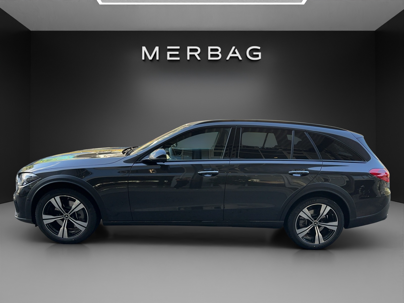 MERCEDES-BENZ C 200 4Matic T All-Terrain-image-1