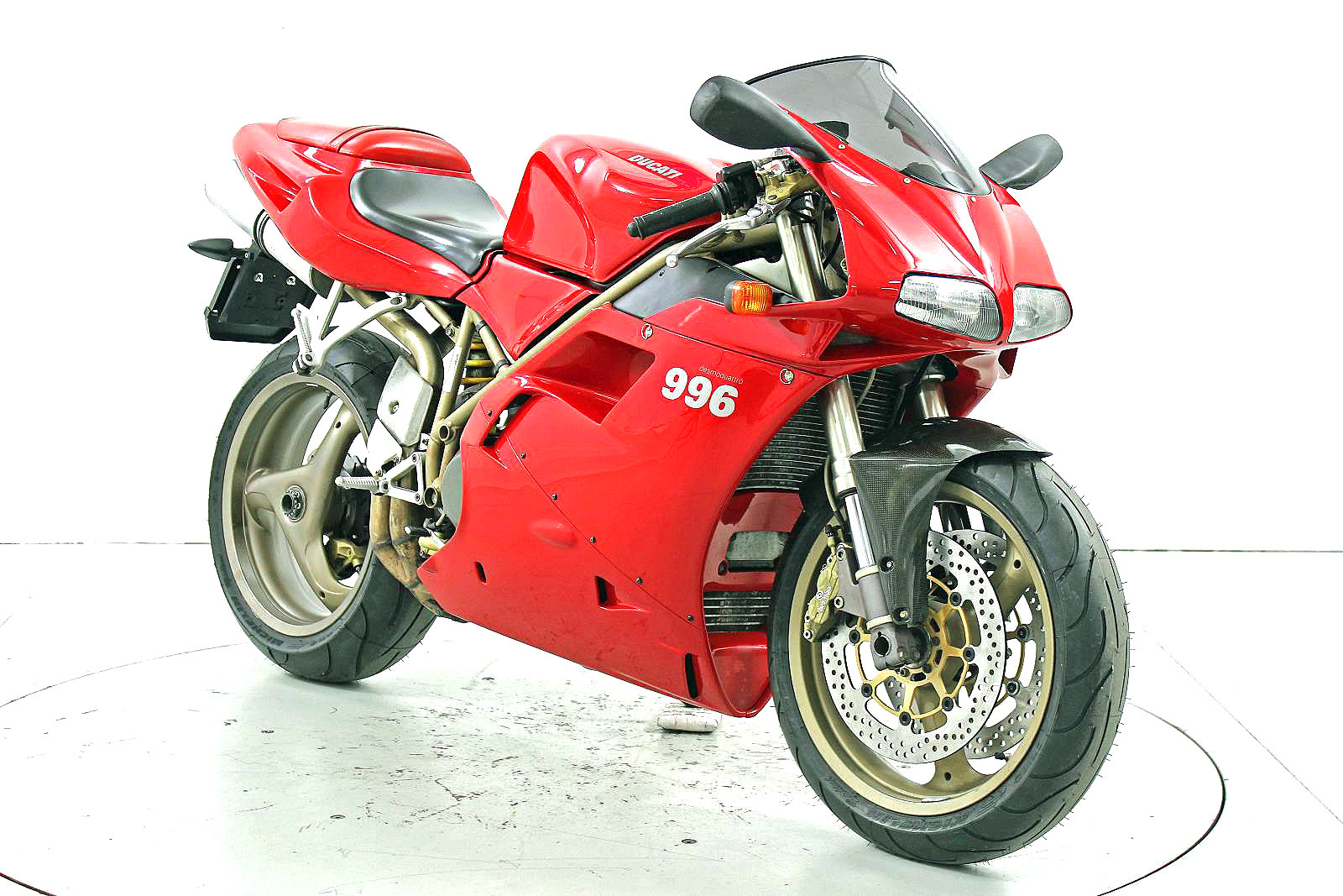 DUCATI 996-showroom-element-1