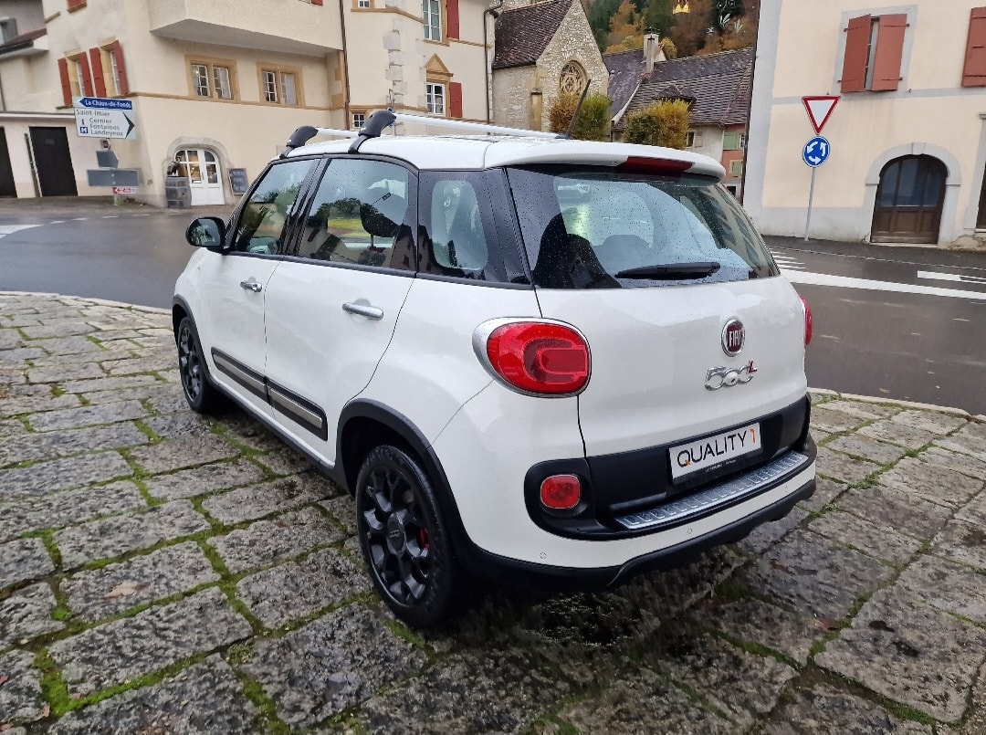 FIAT 500L 1.4 TB 16V Trekking Go Play Outside-image-5