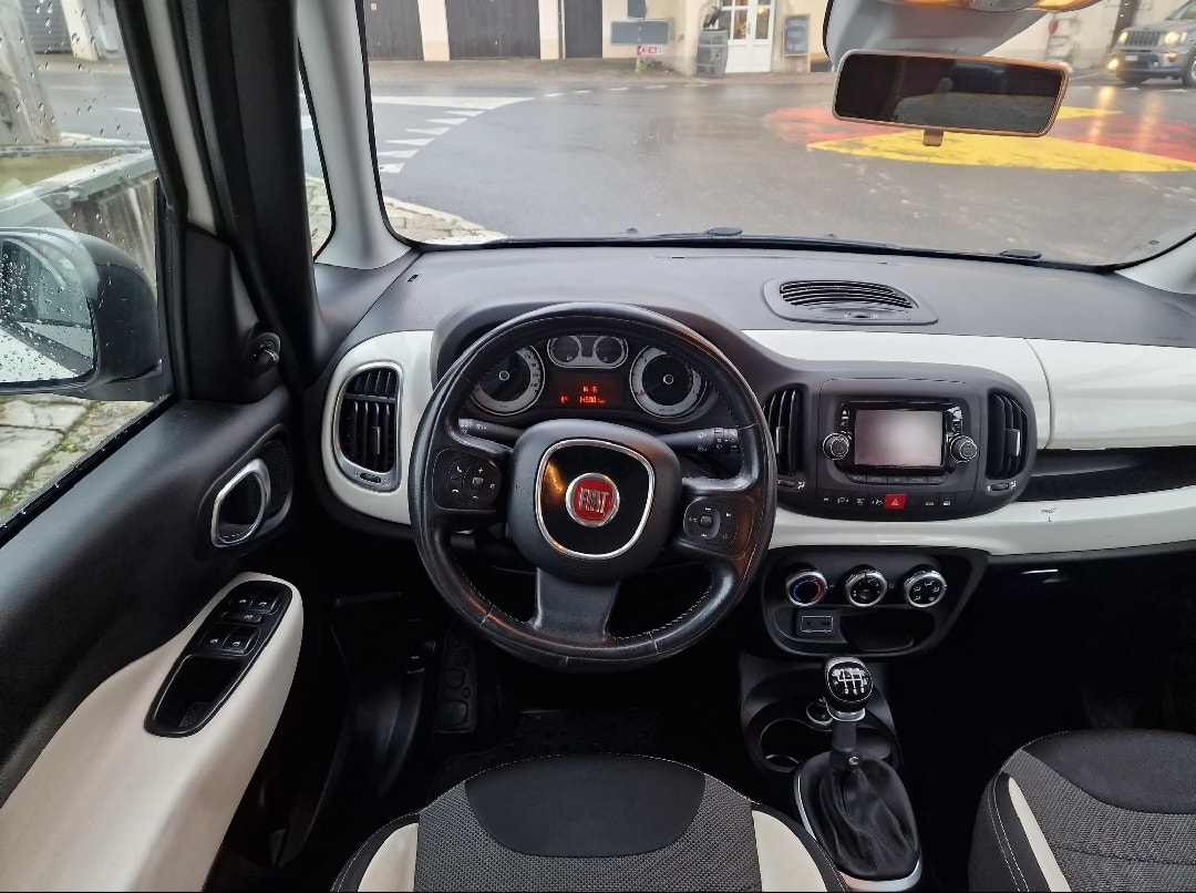FIAT 500L 1.4 TB 16V Trekking Go Play Outside-image-6
