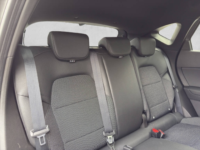 RENAULT Captur 1.6 E-Tech HEV Rive Gauche-image-11