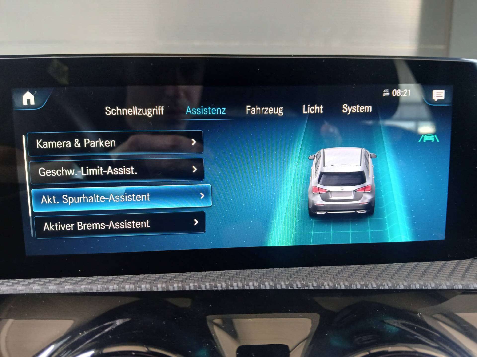MERCEDES-BENZ A 180-image-10