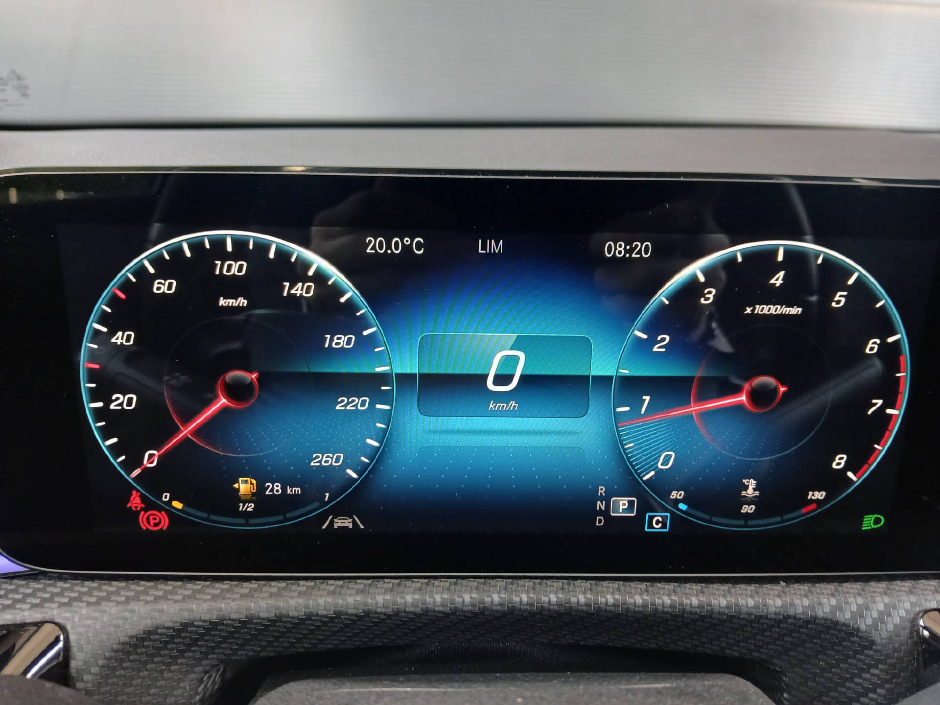 MERCEDES-BENZ A 180-image-9