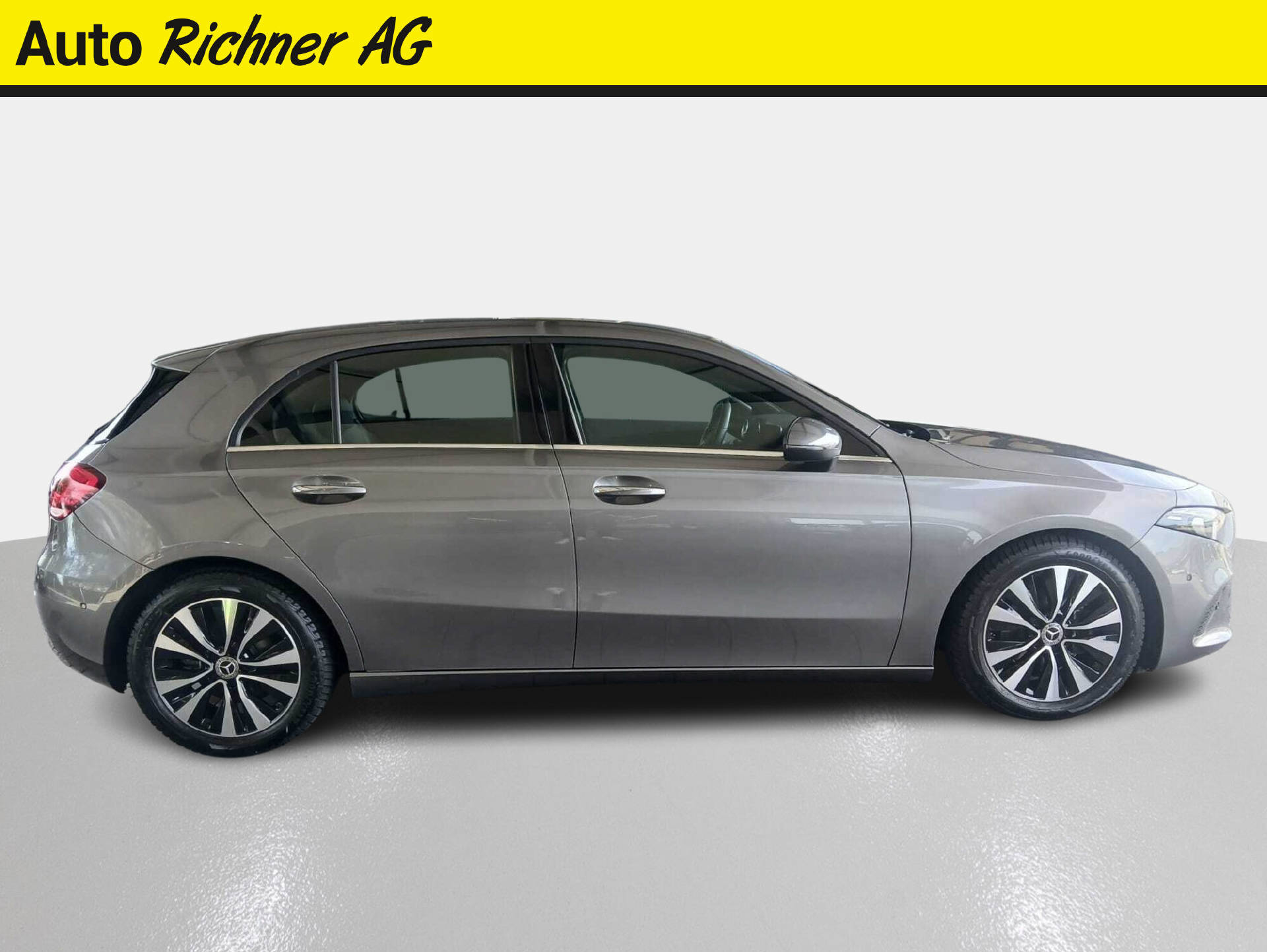 MERCEDES-BENZ A 180-image-2