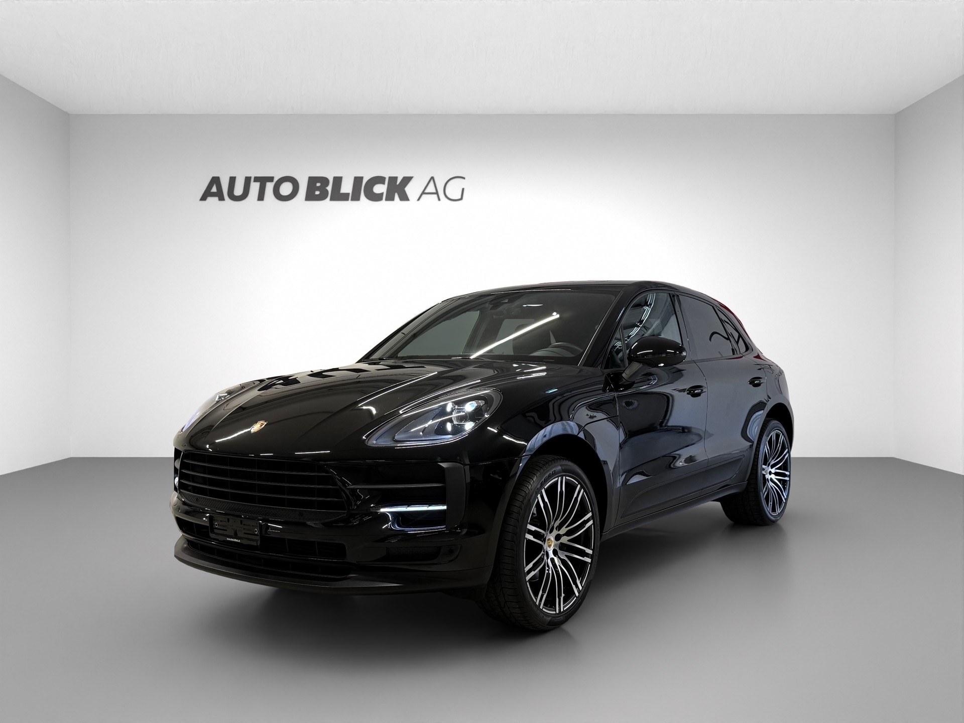 PORSCHE Macan PDK