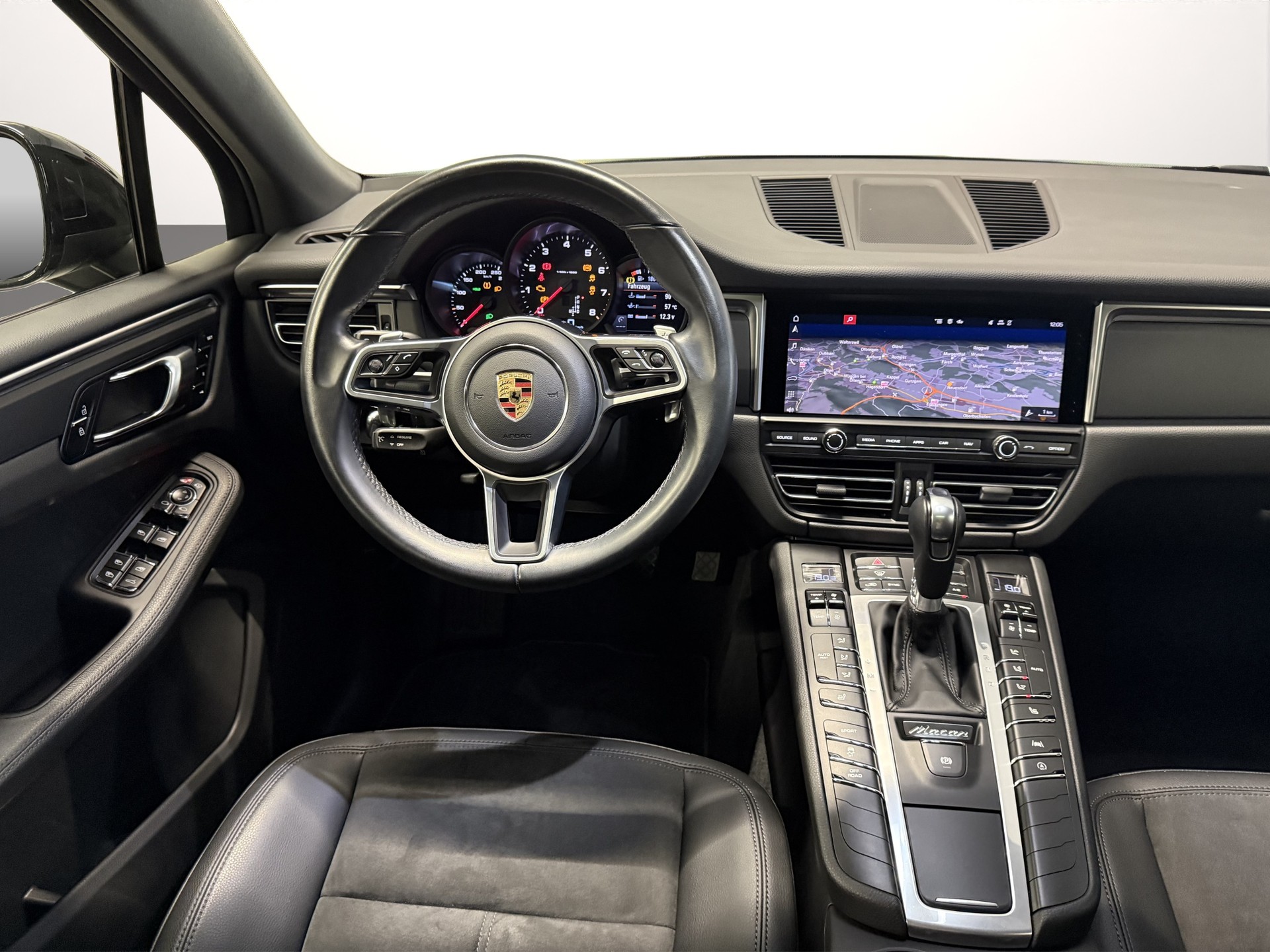 PORSCHE Macan PDK-image-11