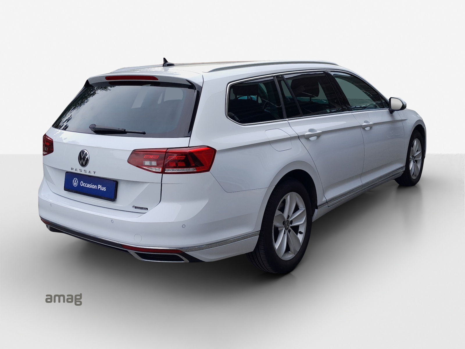 VW Passat 2.0 TDI BMT Elegance 4Motion DSG-image-4