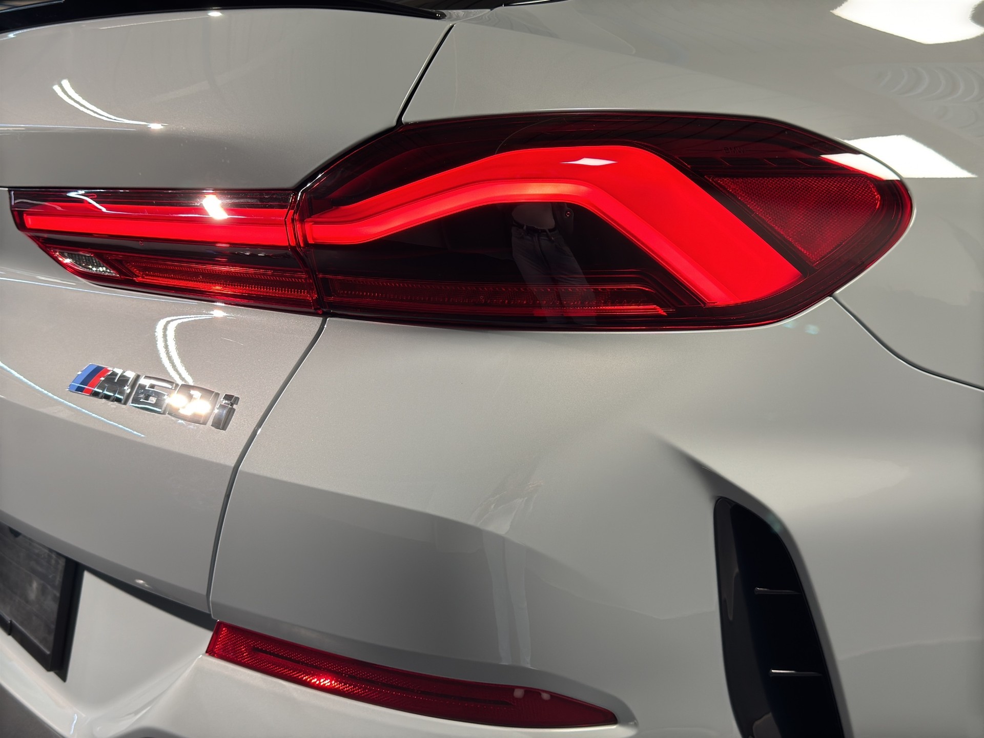 BMW X6 M60i-image-12