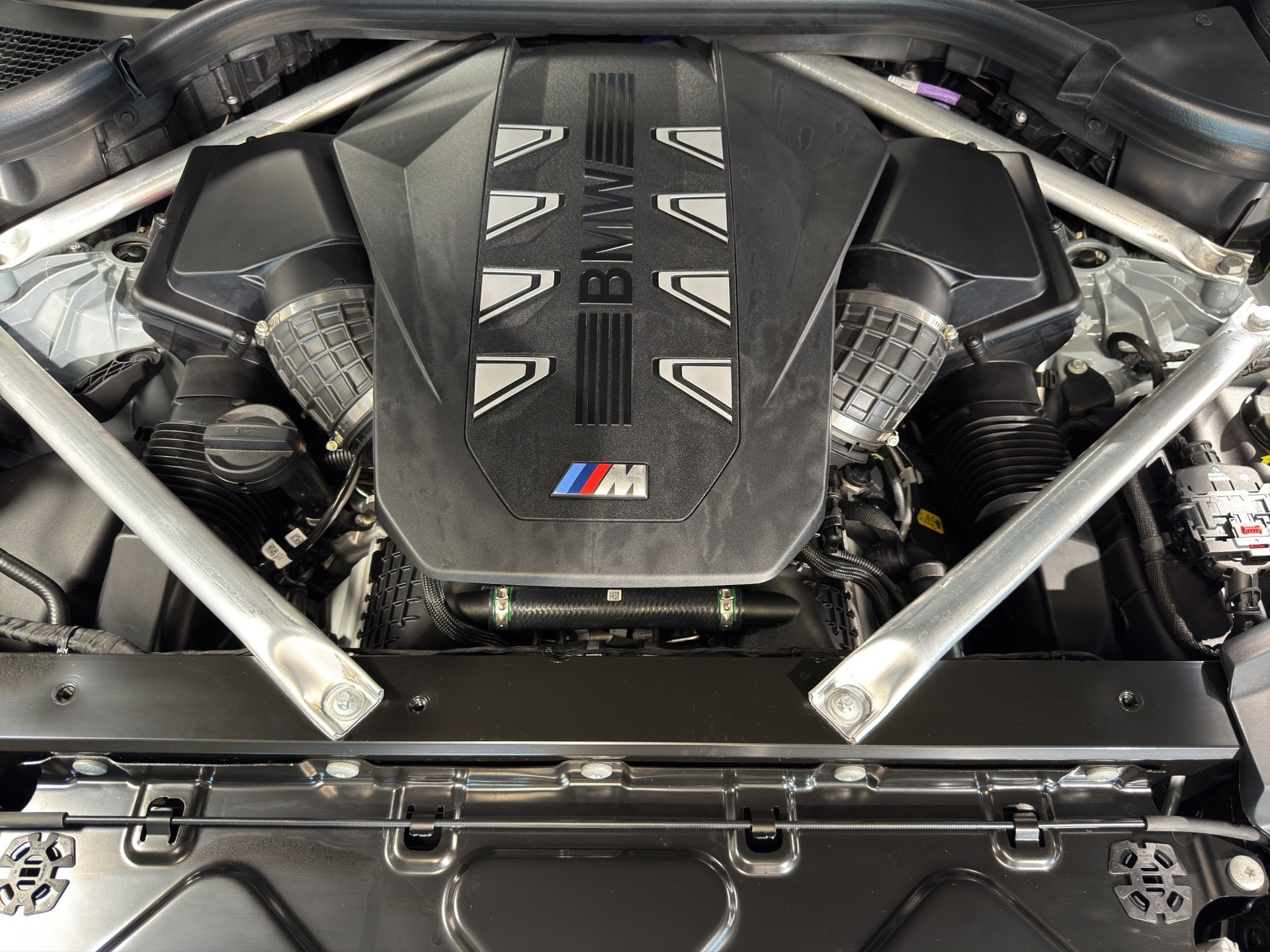 BMW X6 M60i-image-27