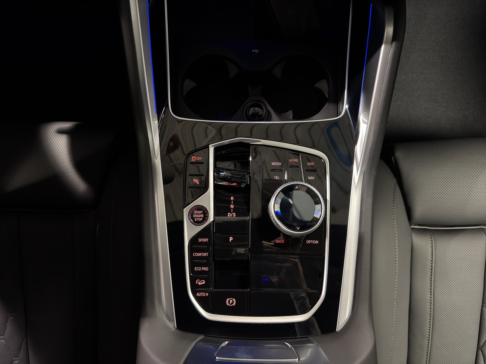 BMW X6 M60i-image-17