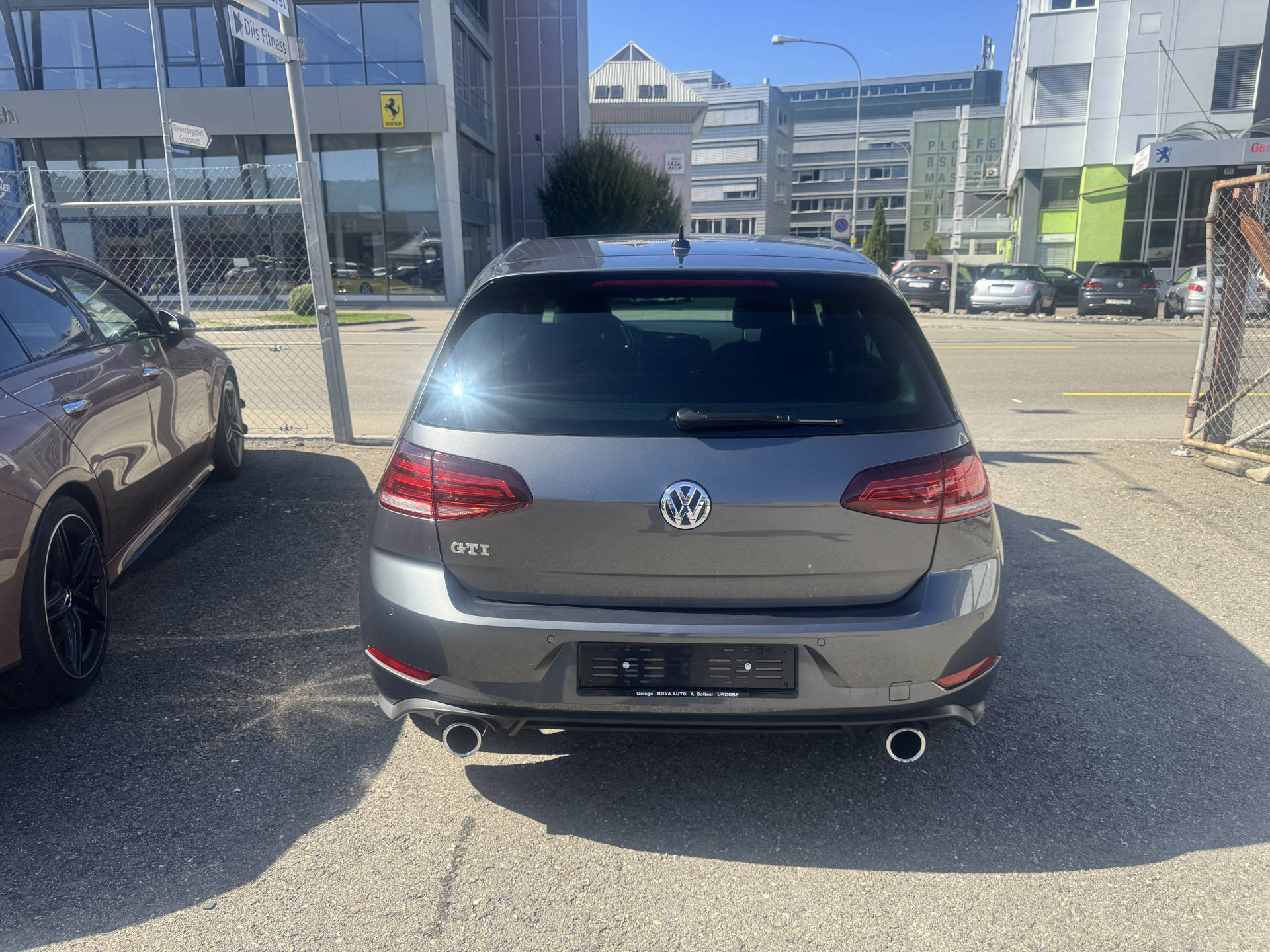 VW Golf VII 2.0 TSI 230 GTI Performance DSG-image-5