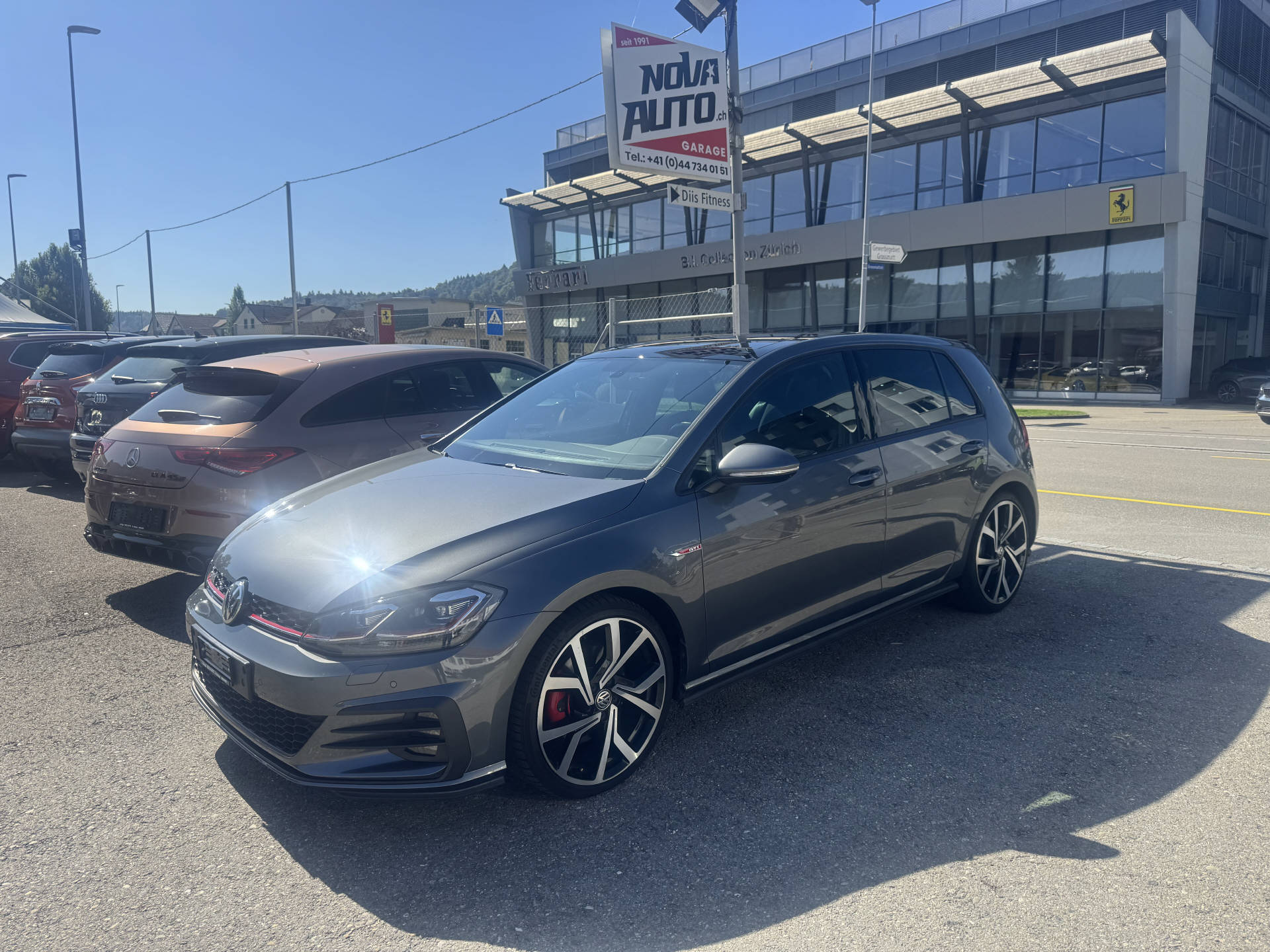 VW Golf VII 2.0 TSI 230 GTI Performance DSG-image-1