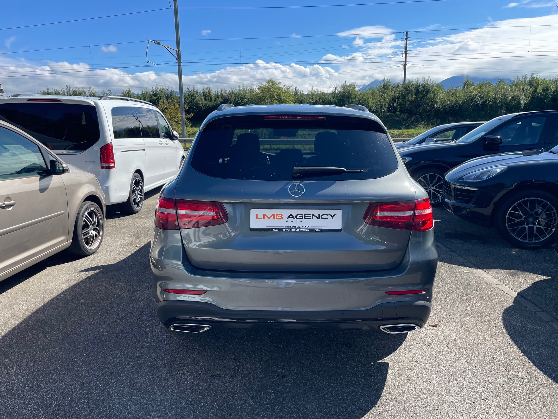 MERCEDES-BENZ GLC 250 d AMG Line 4Matic 9G-Tronic-image-4