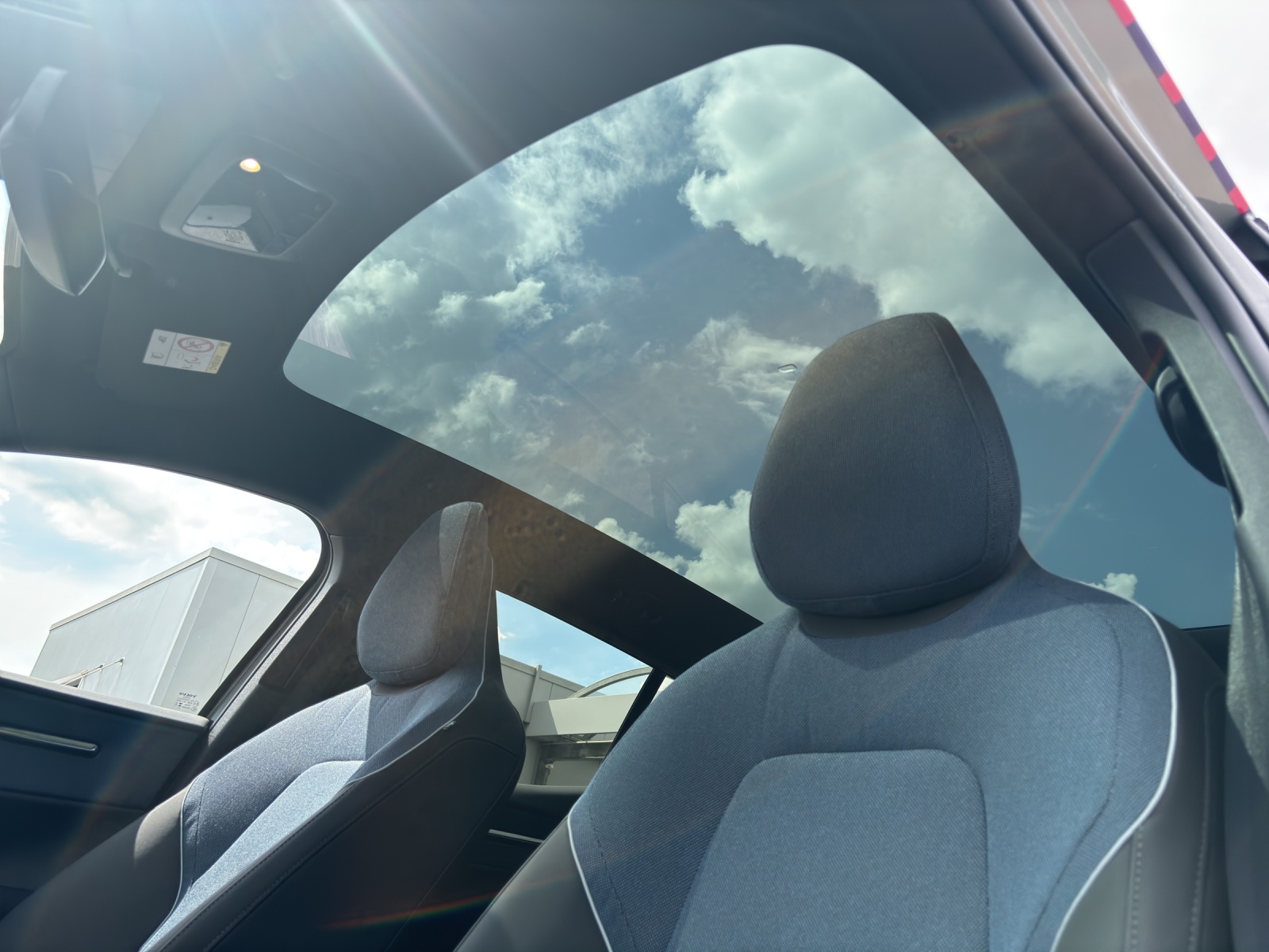 VOLVO EX30 E60 Ultra-image-14
