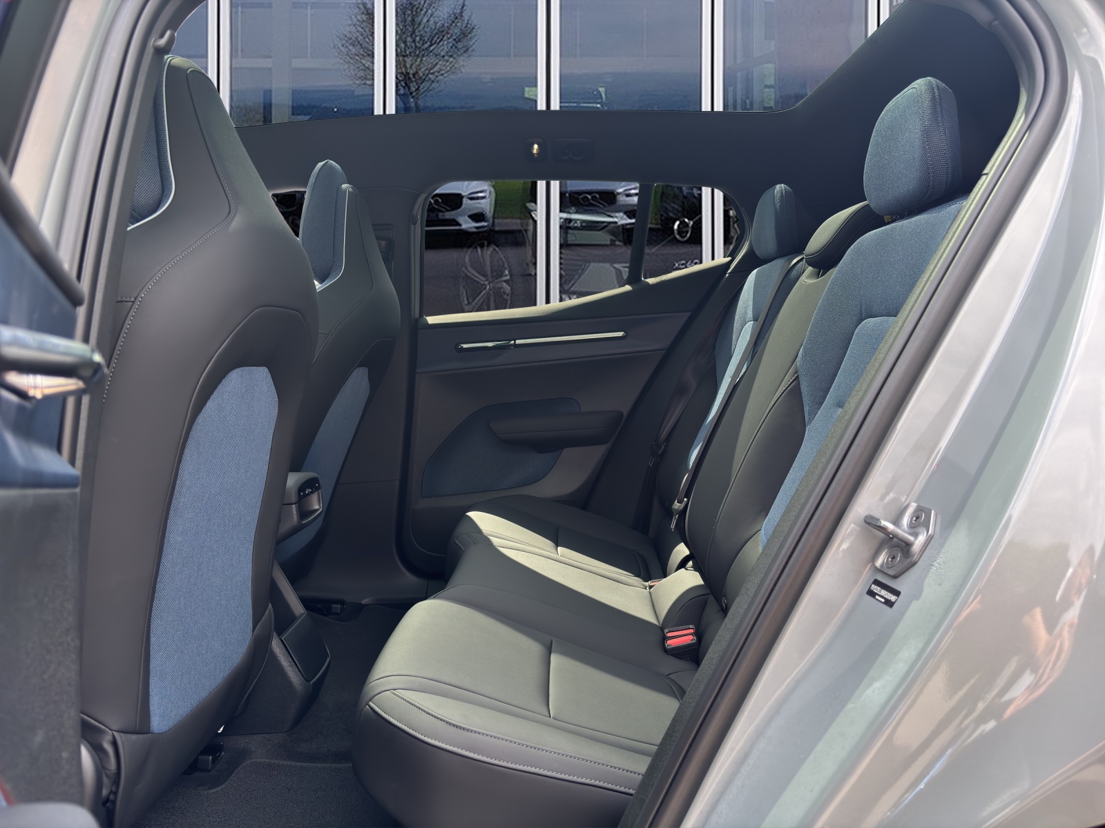 VOLVO EX30 E60 Ultra-image-8
