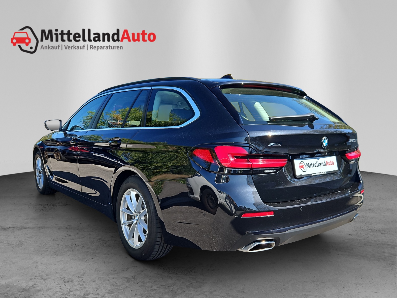 BMW 520d xDrive 48V Touring Steptronic-image-13