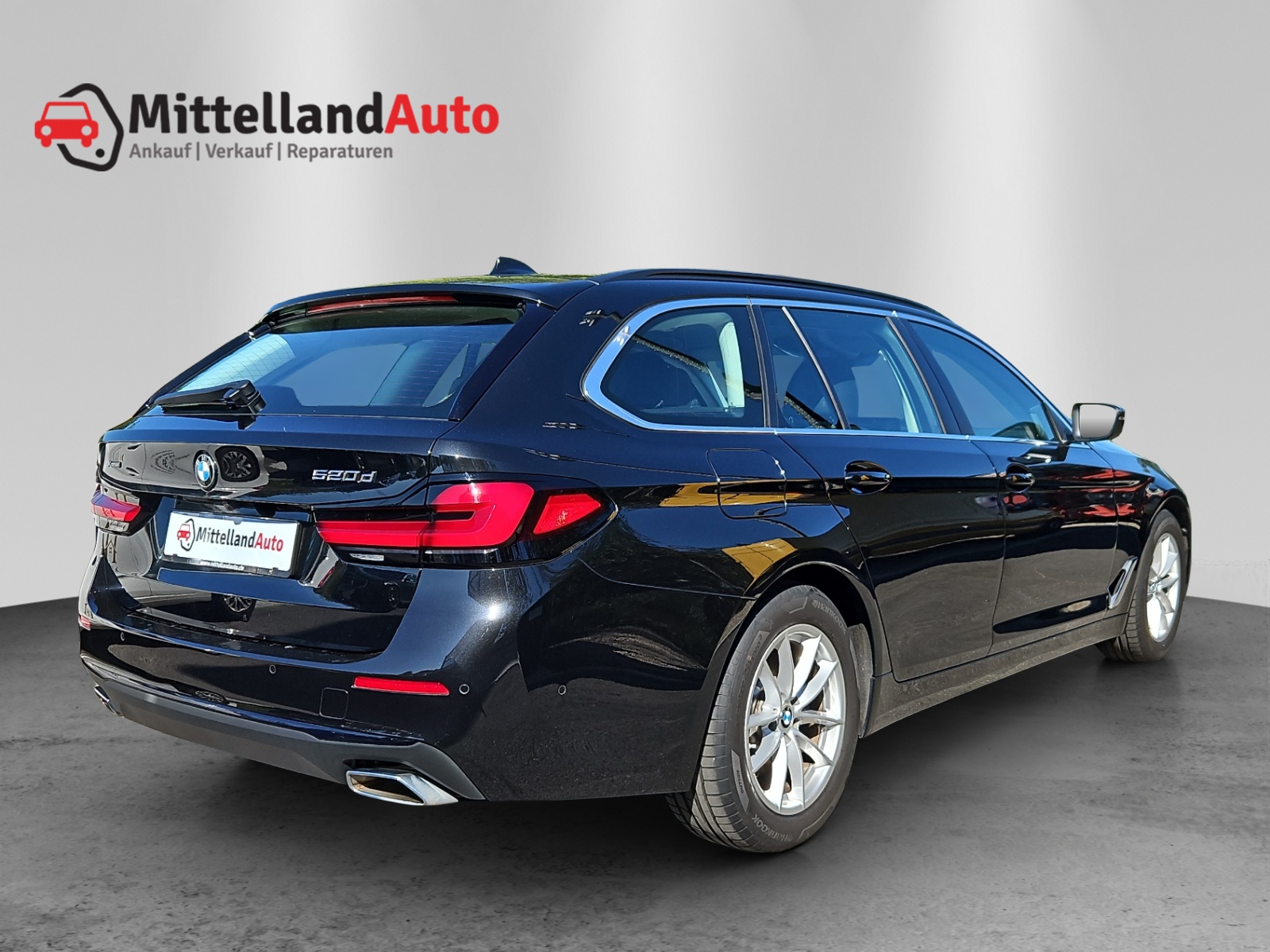 BMW 520d xDrive 48V Touring Steptronic-image-11