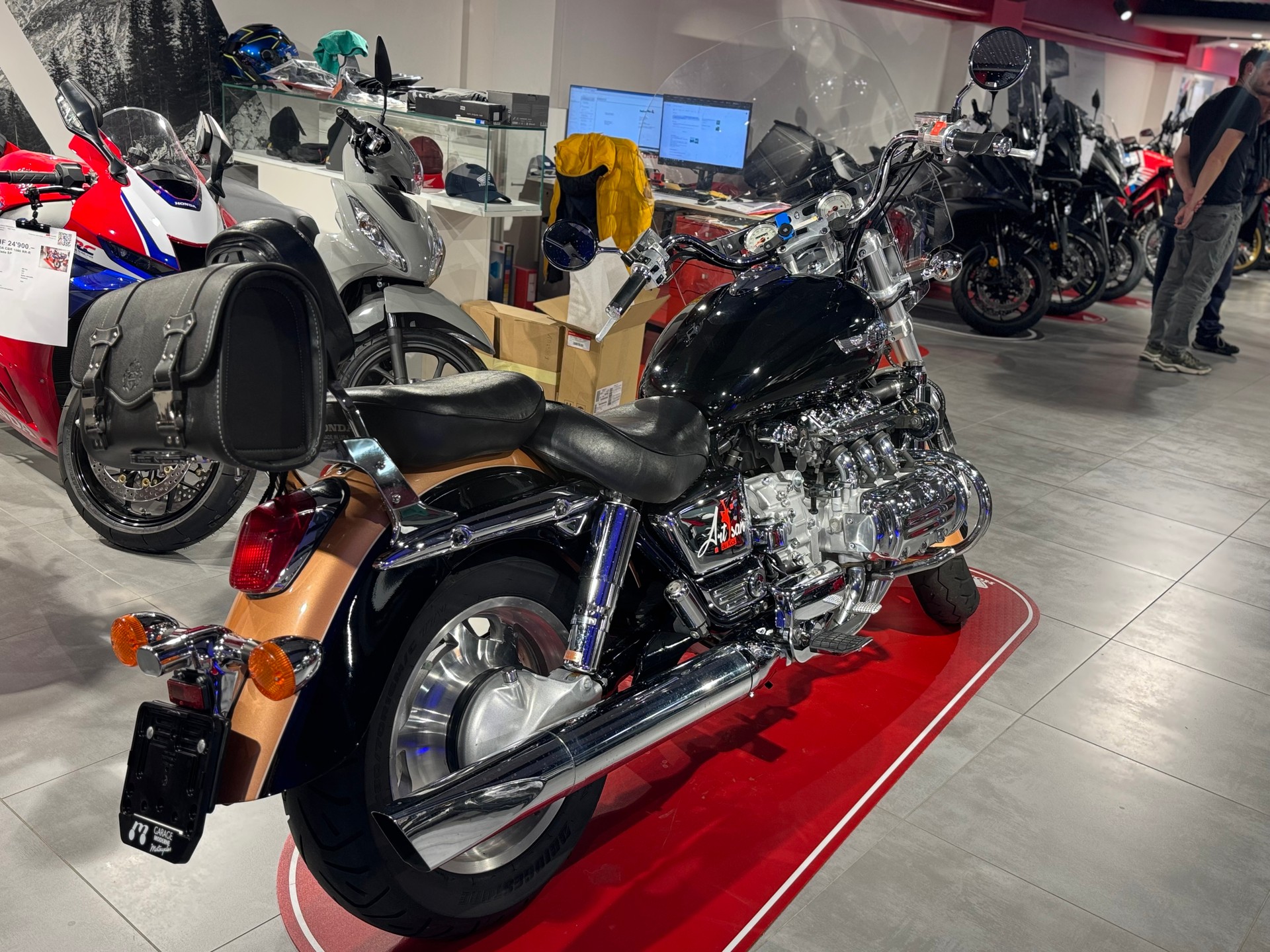 HONDA GL 1500 F6 C Custom-showroom-element-2