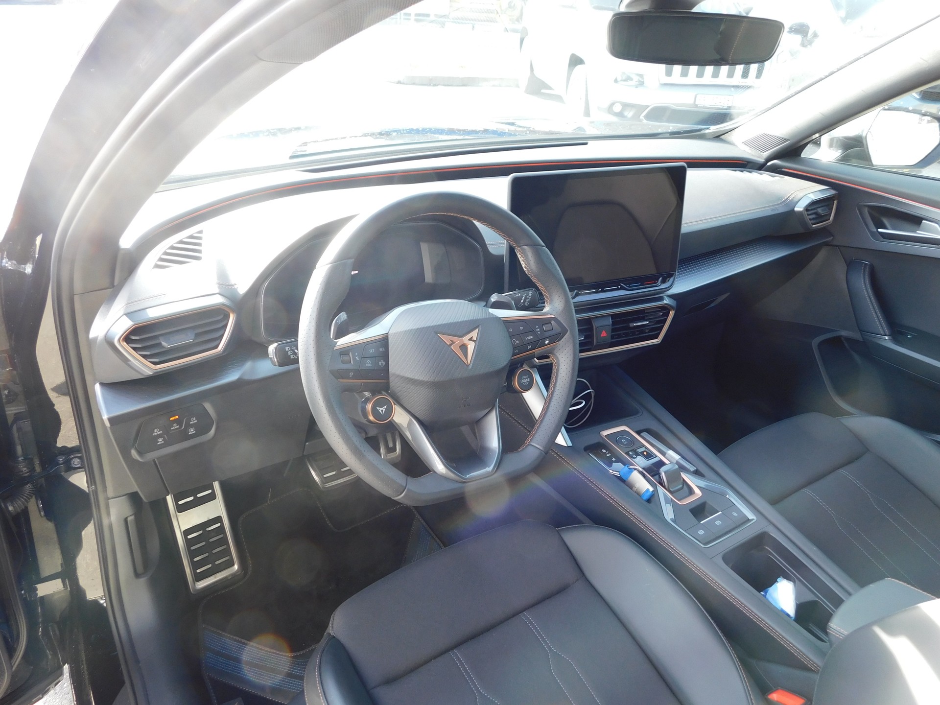 CUPRA Formentor 1.5 TSI DSG-image-6