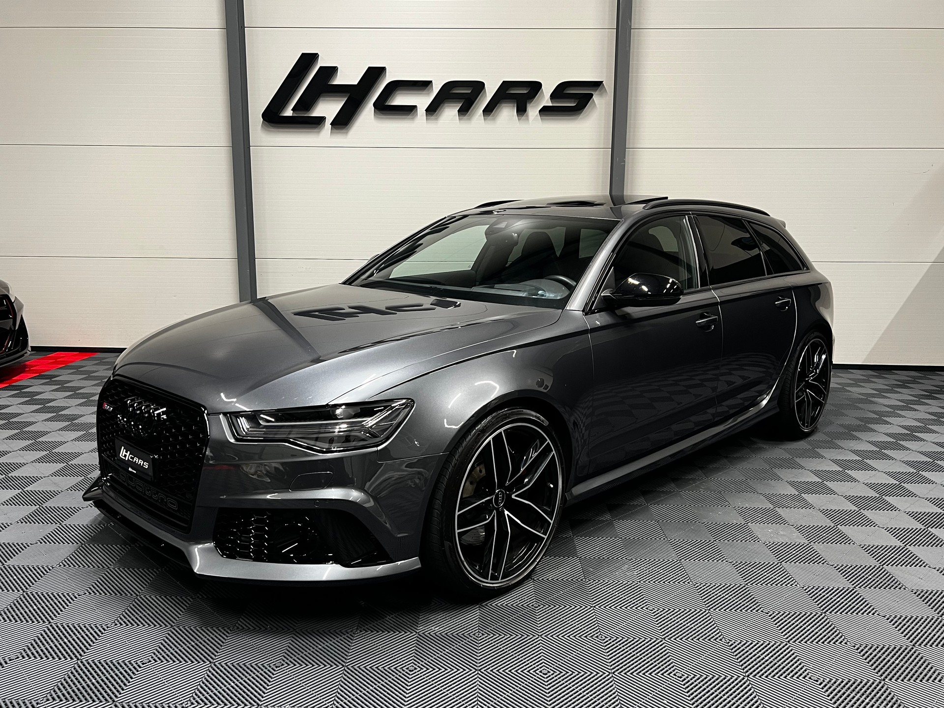 AUDI RS6 Avant 4.0 V8 TFSI perform. qu. T-Tr.-image-0