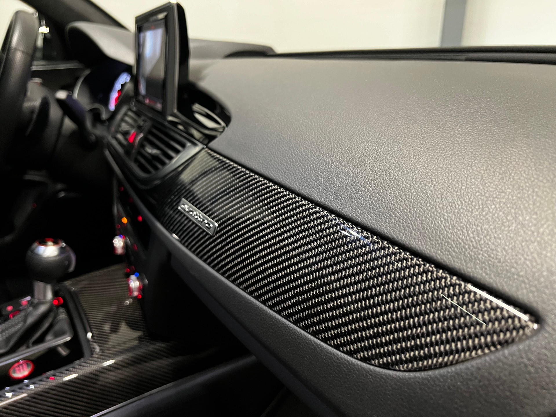 AUDI RS6 Avant 4.0 V8 TFSI perform. qu. T-Tr.-image-9